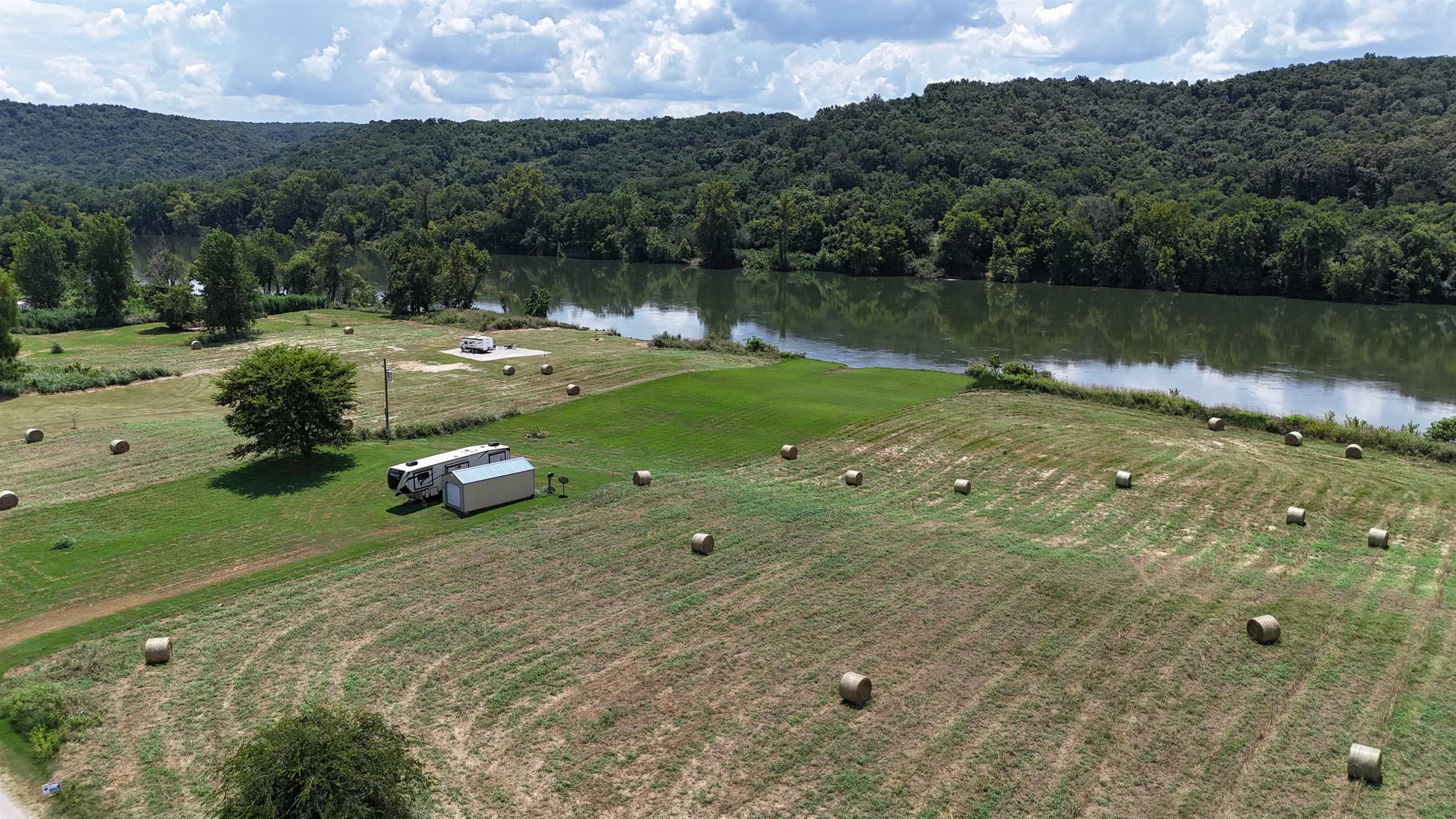 44 White River Run  Guion, AR