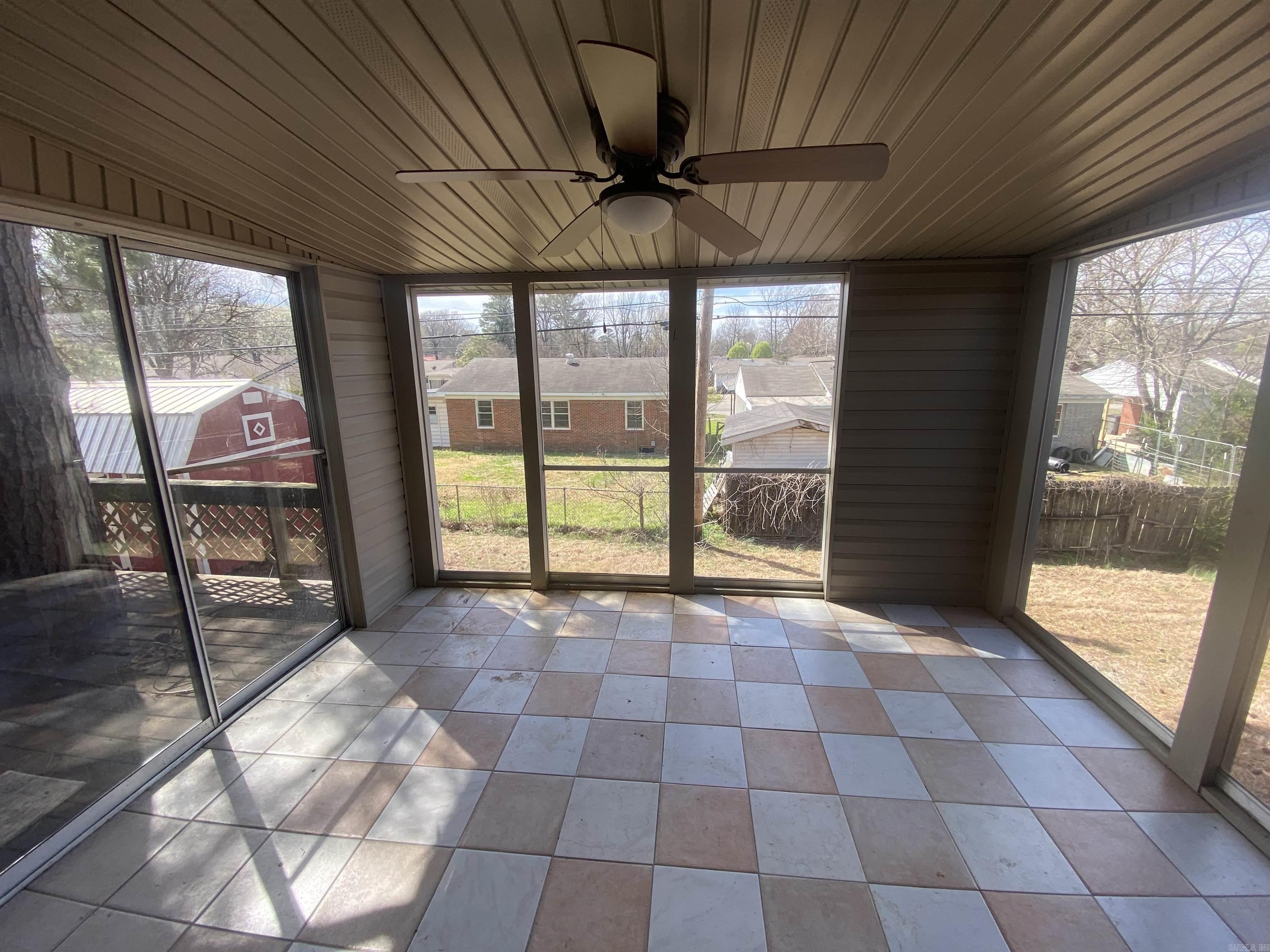 510 N 6 1/2  Paragould, AR