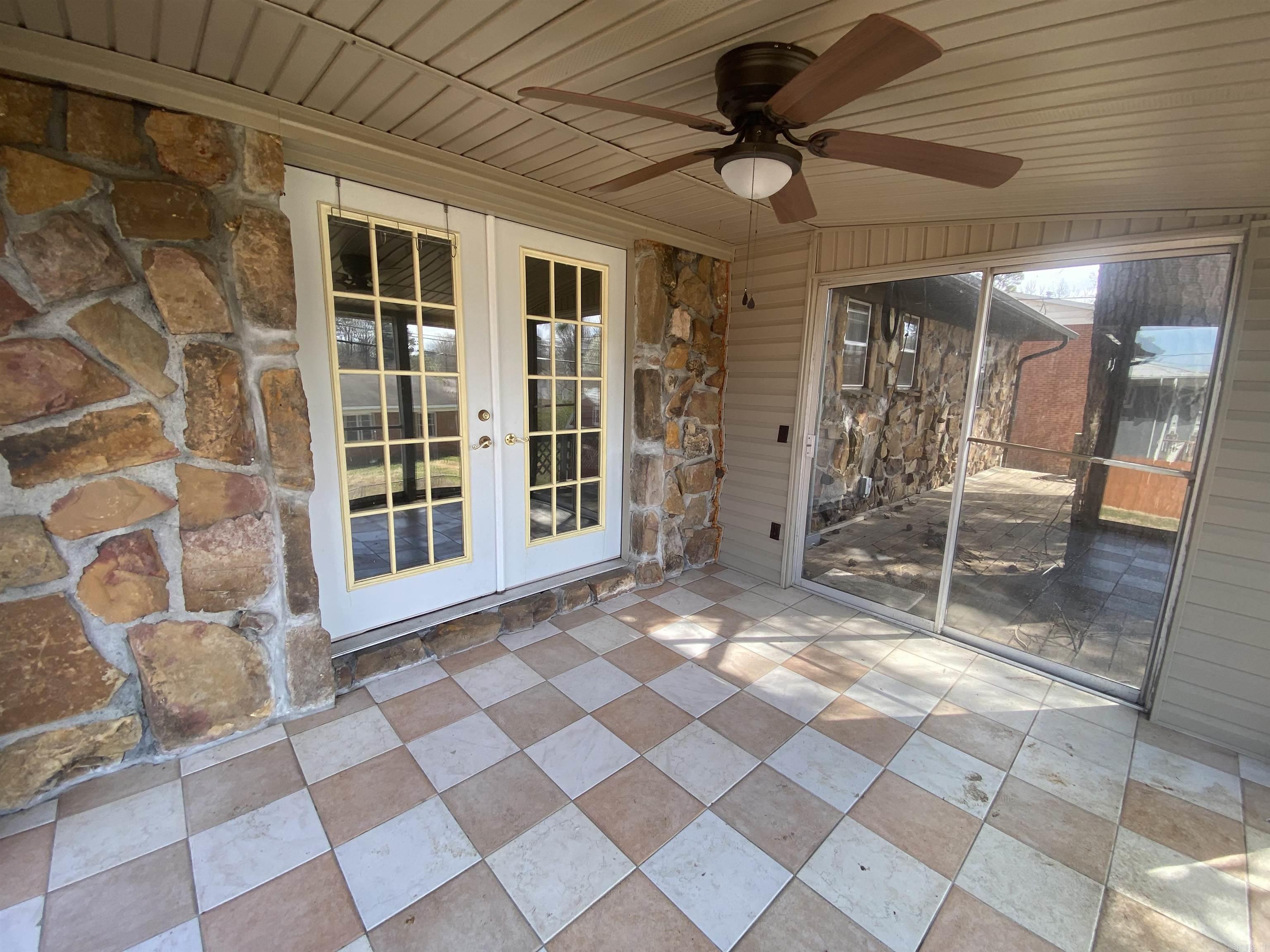 510 N 6 1/2  Paragould, AR