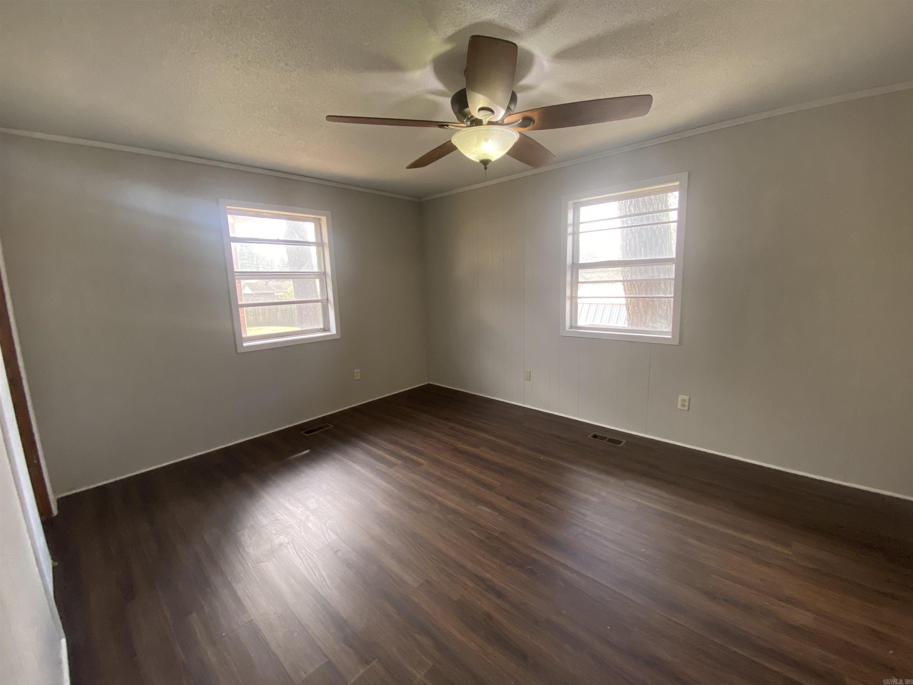 510 N 6 1/2  Paragould, AR