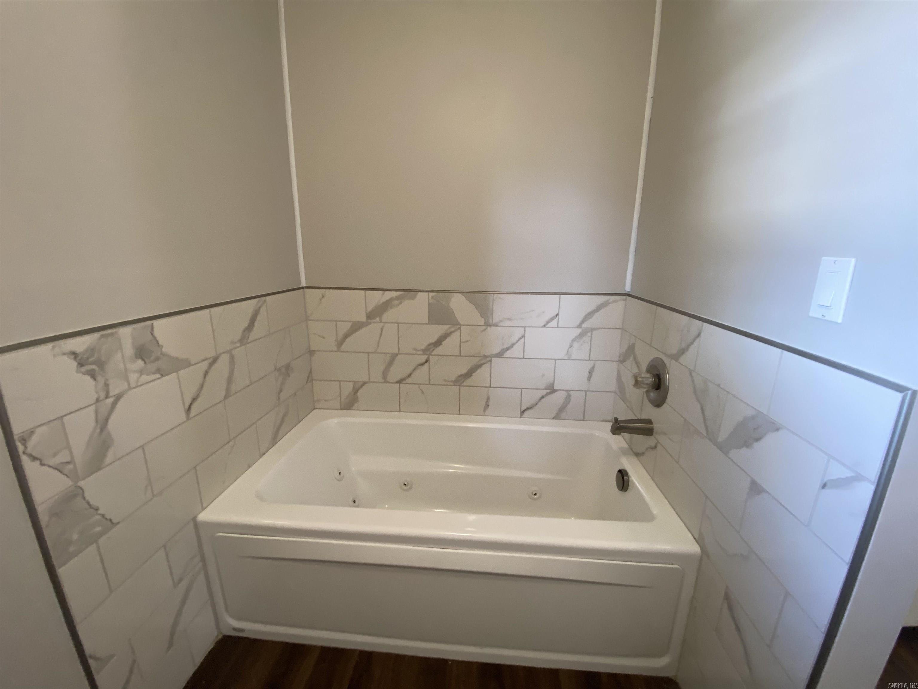 510 N 6 1/2  Paragould, AR