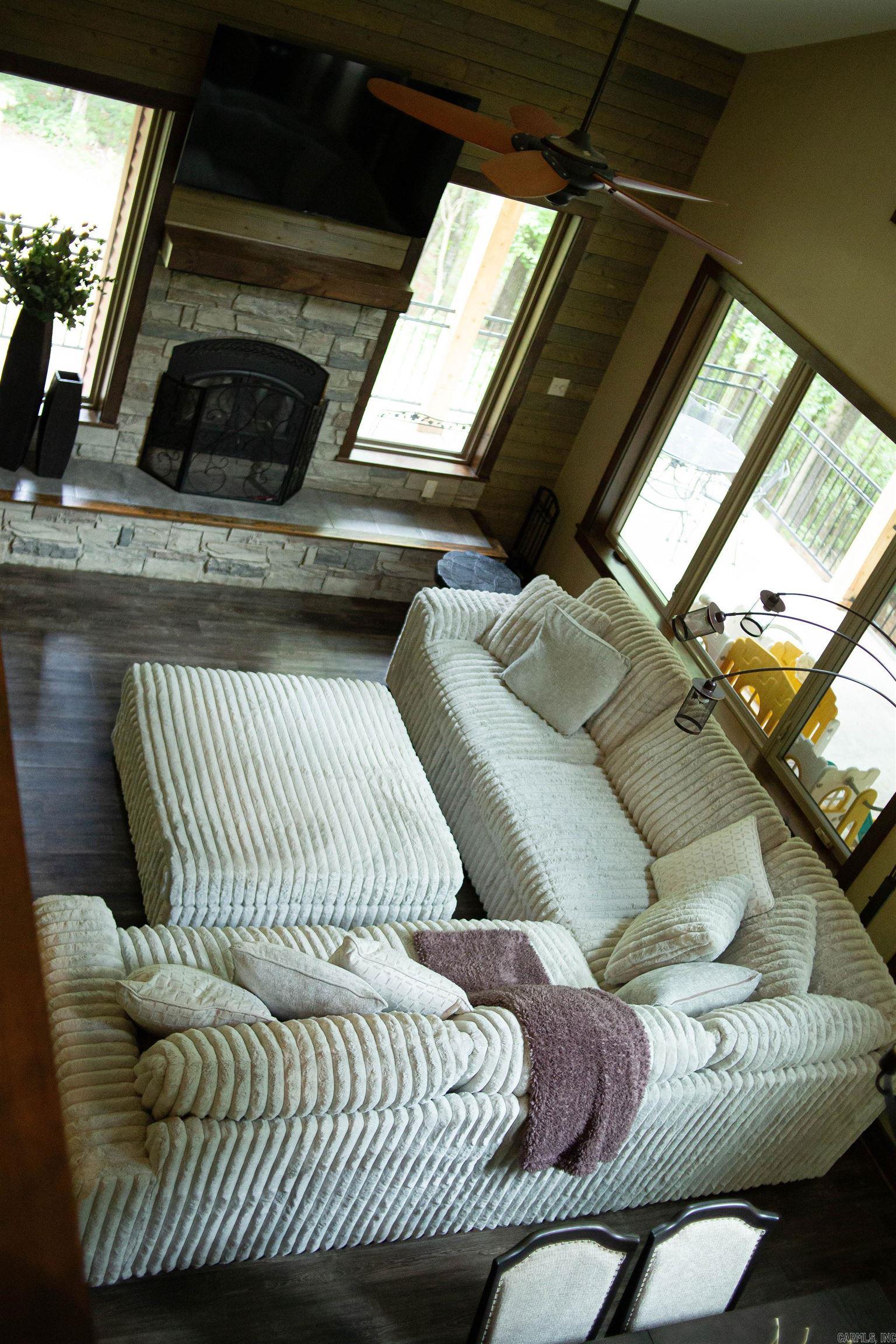 172 Hefley  Lonsdale, AR