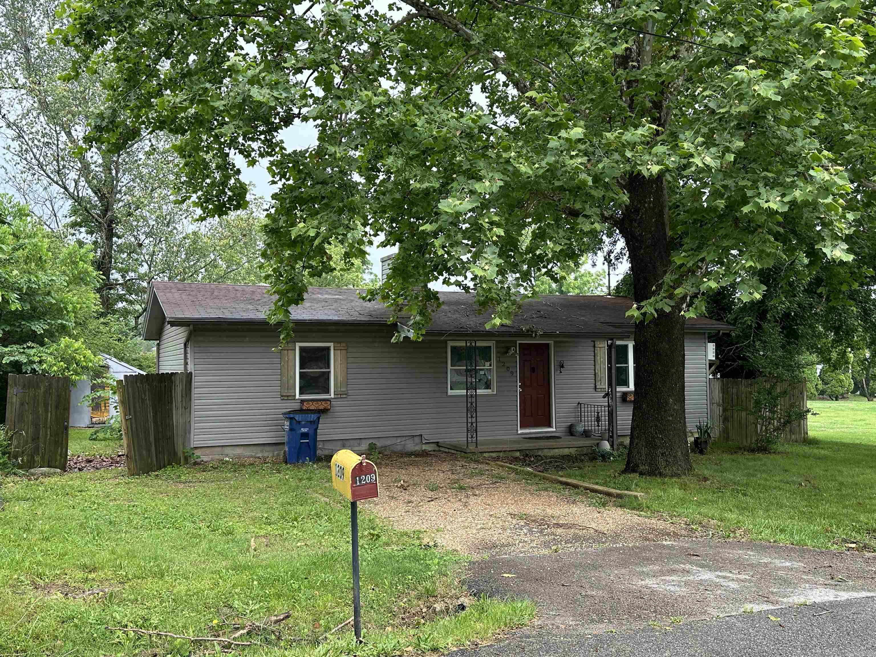 1209 South Street  Mountain Home, AR