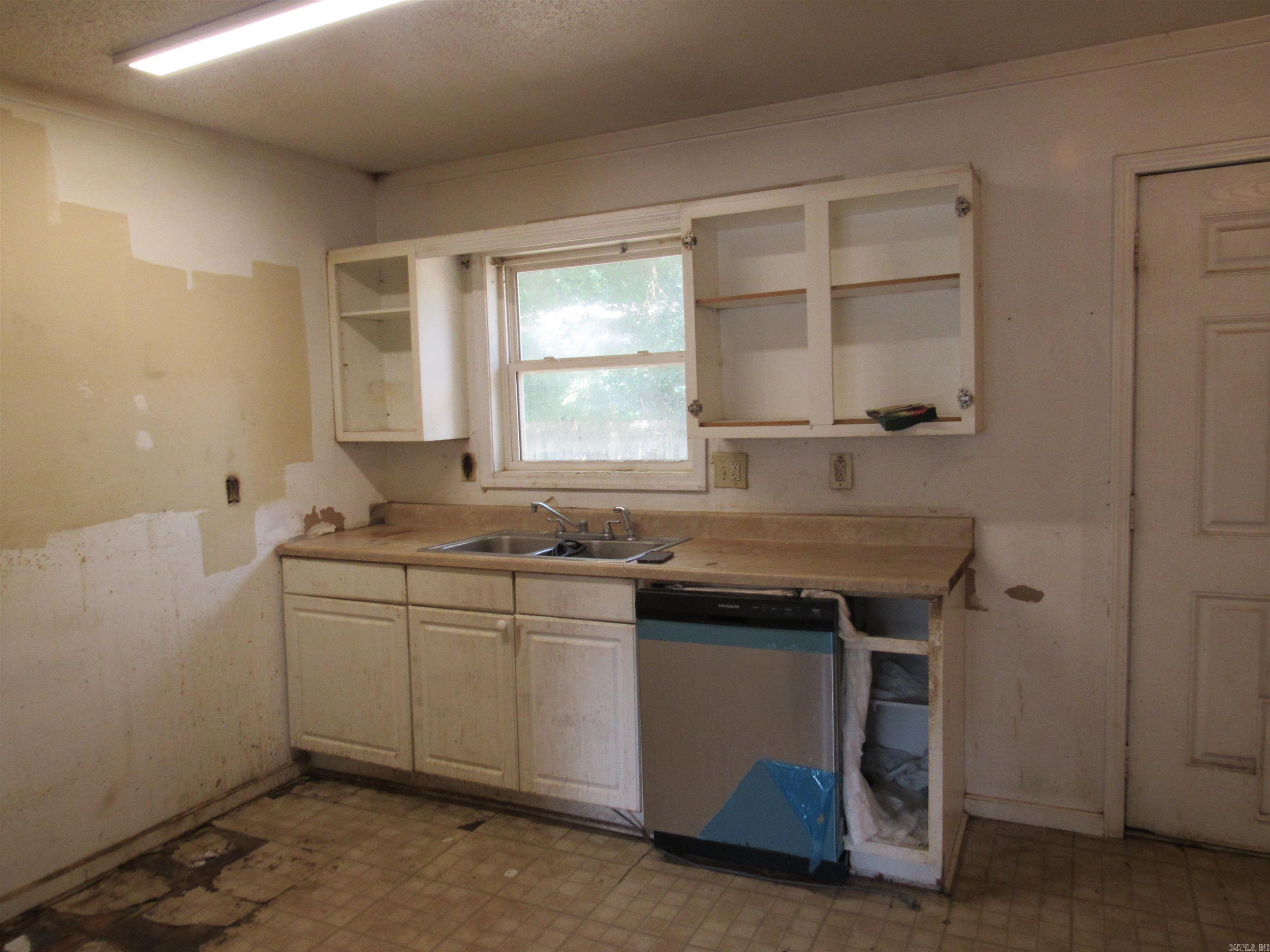315 S CHEROKEE  Morrilton, AR