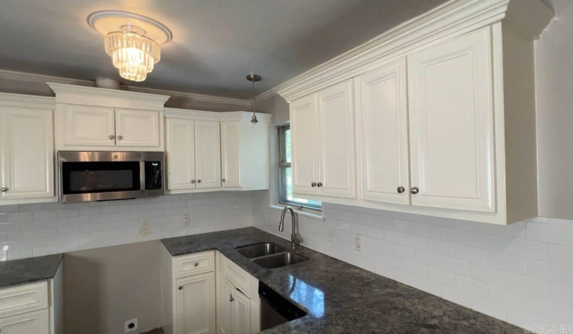 4017 Hillside  North Little Rock, AR