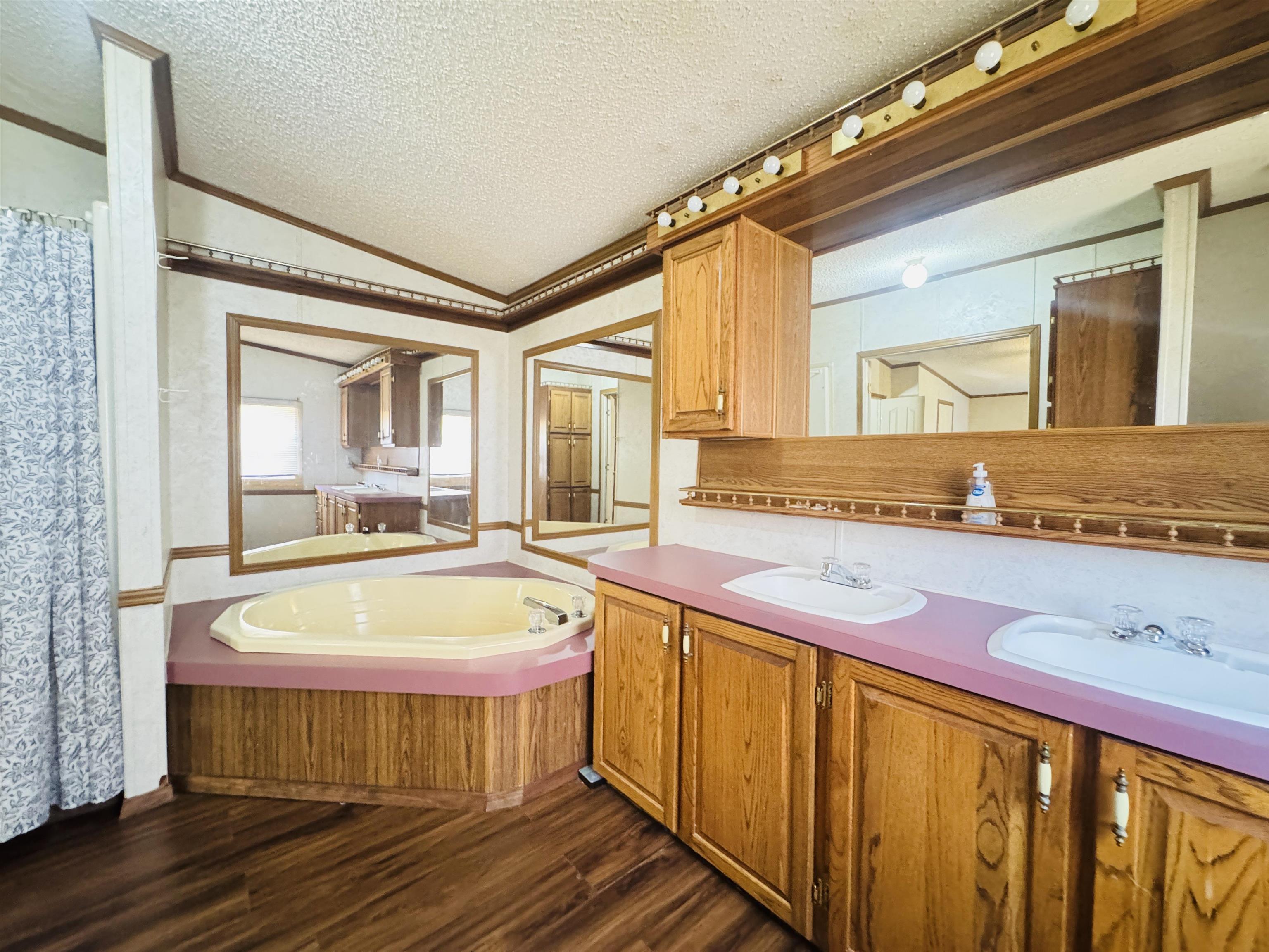 411 Lena  Oxford, AR