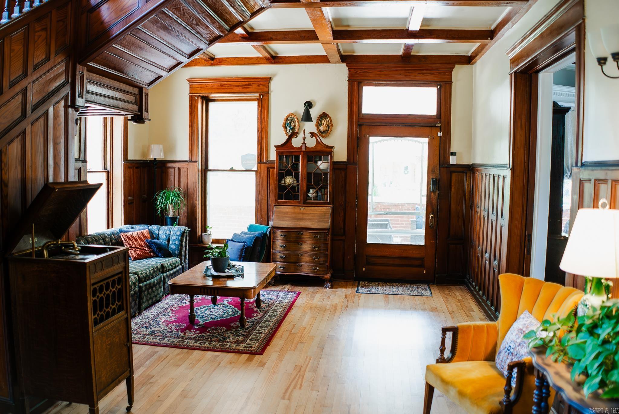 443 S Main  Monticello, AR