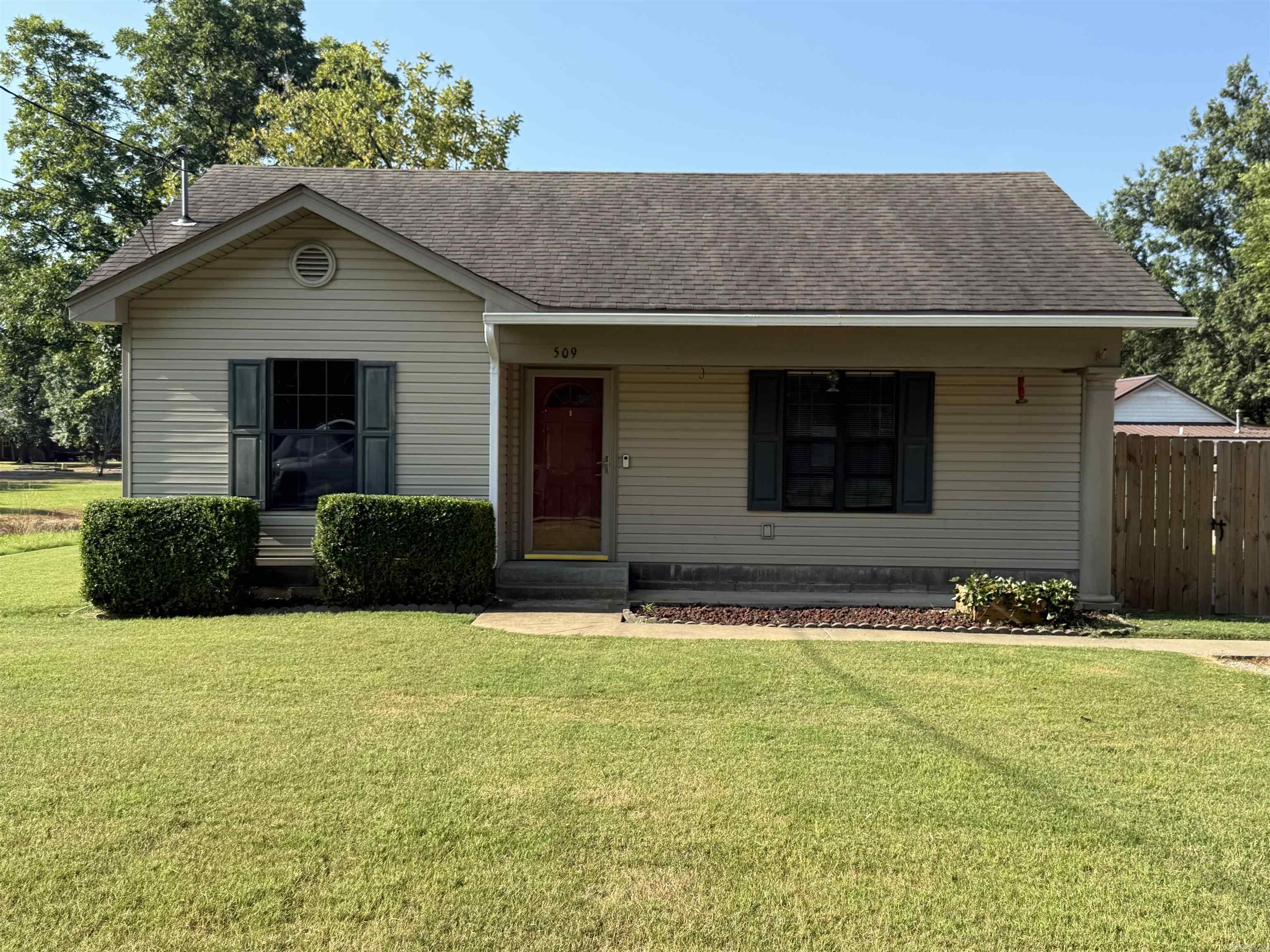 509 Mead  Lake City, AR