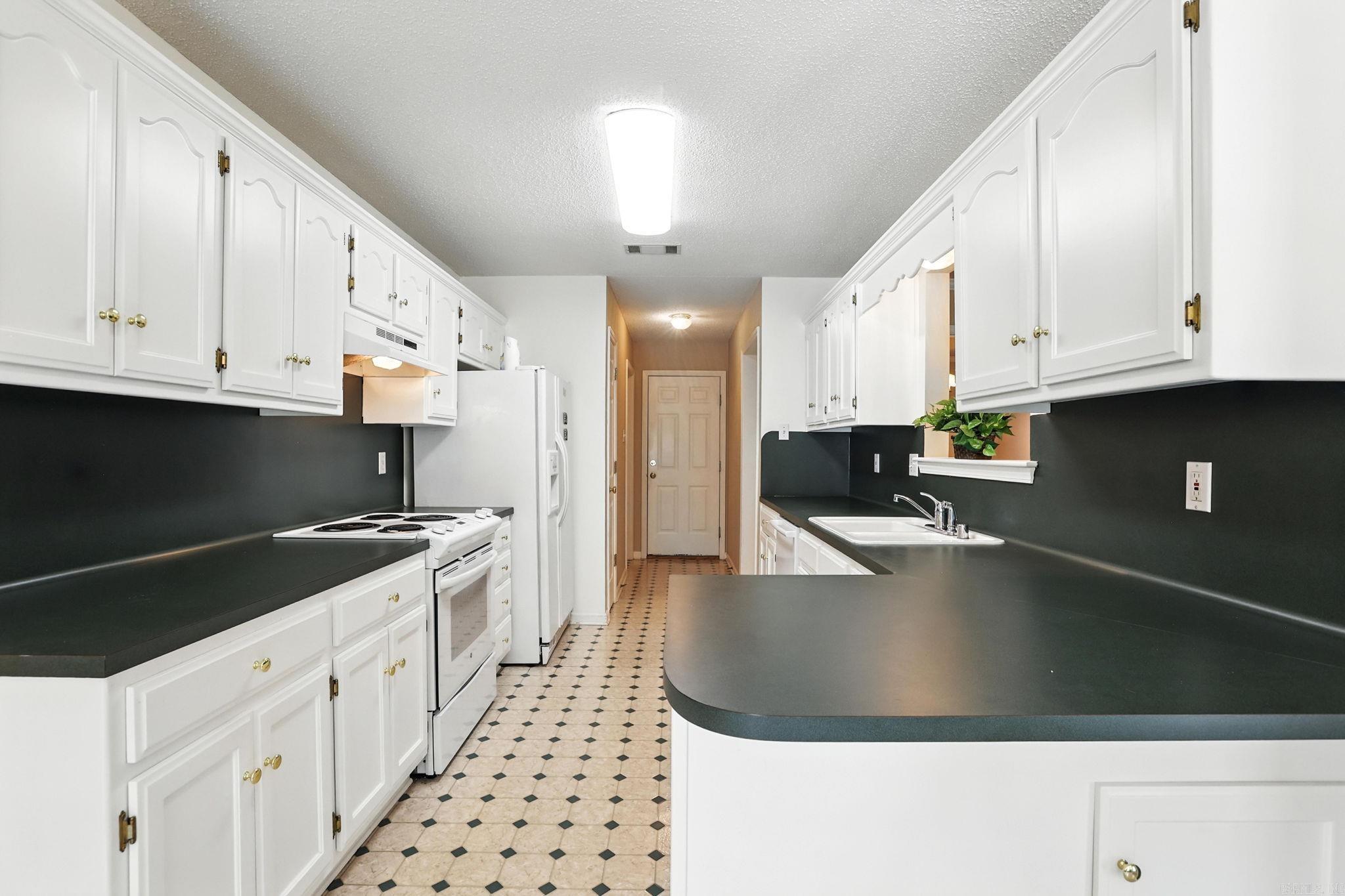 12 Summer Ridge  Little Rock, AR