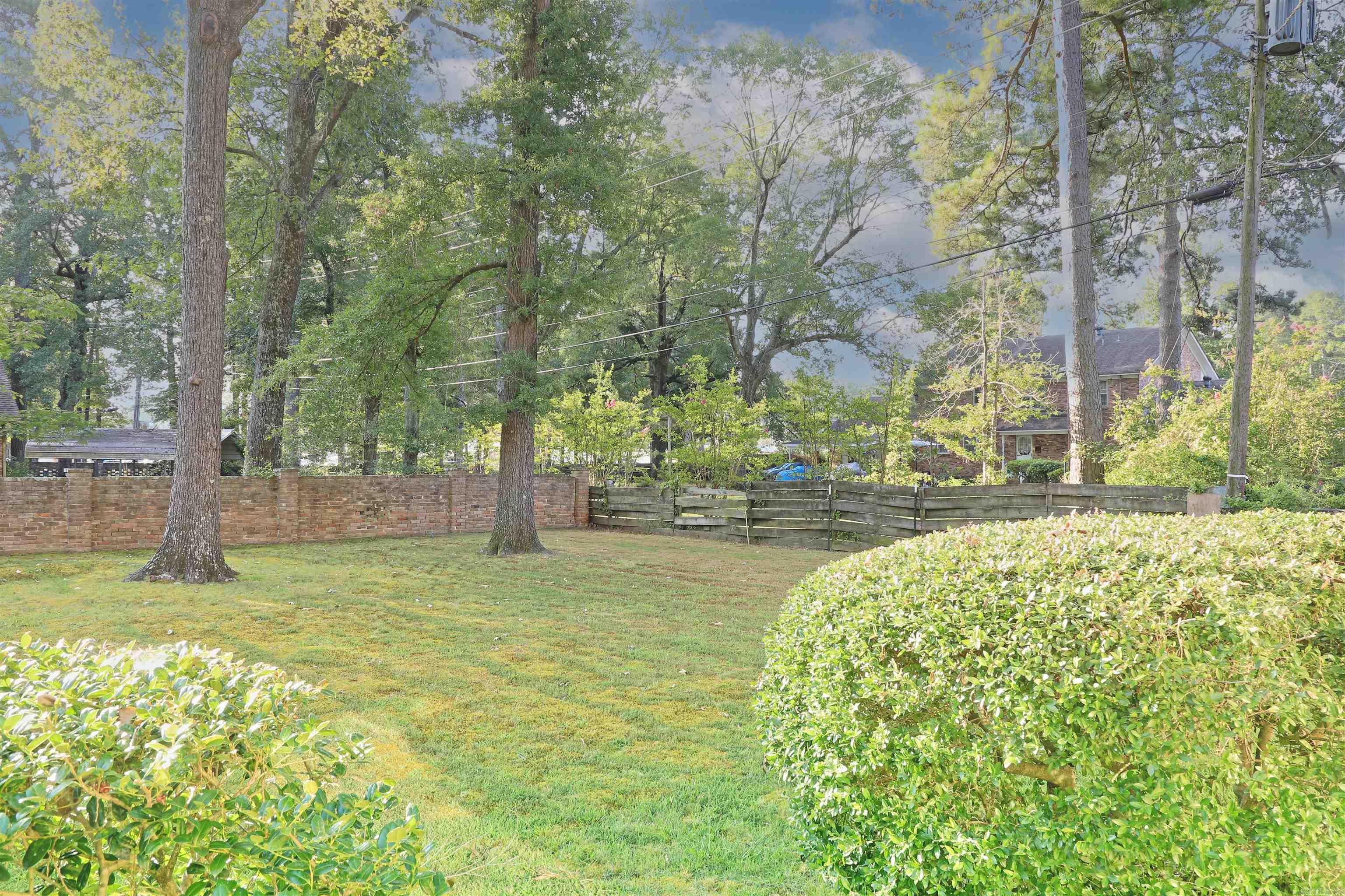 13 Jefferson  Pine Bluff, AR