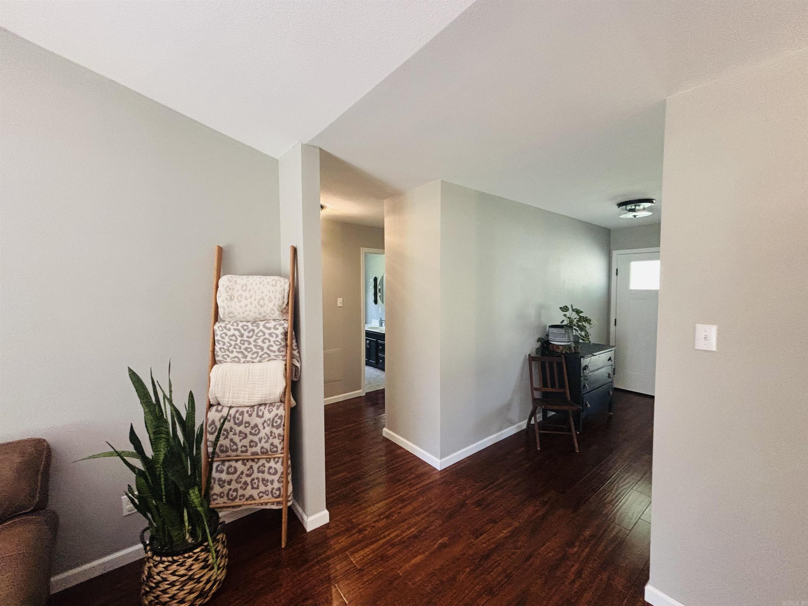 706 N 333  Marshall, AR