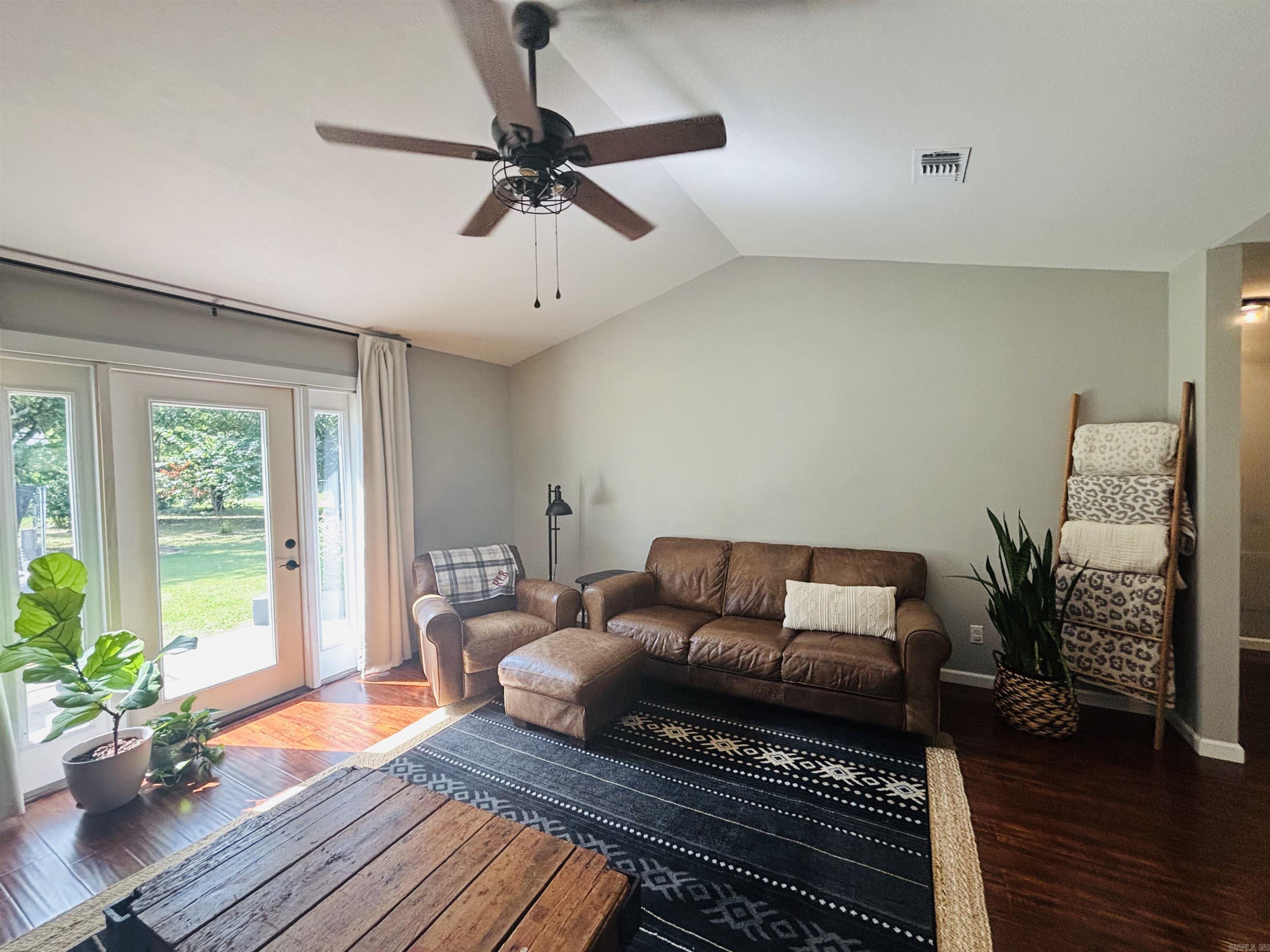 706 N 333  Marshall, AR