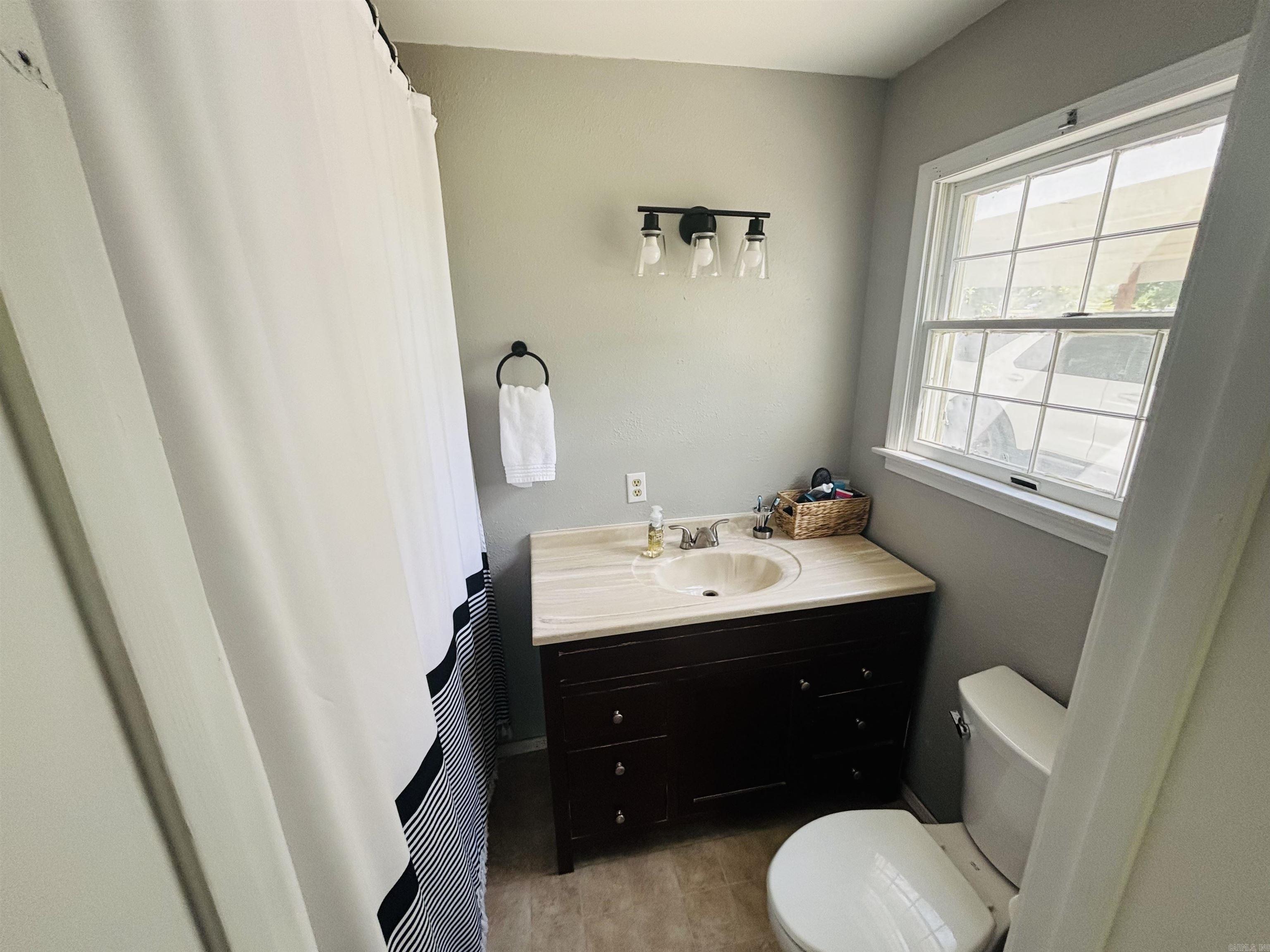 706 N 333  Marshall, AR