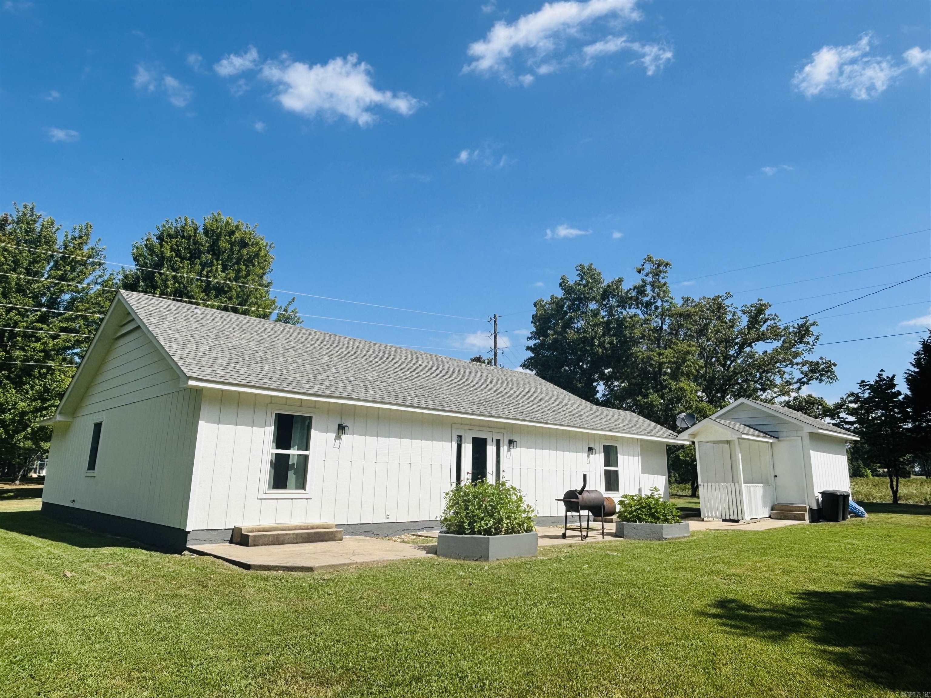 706 N 333  Marshall, AR
