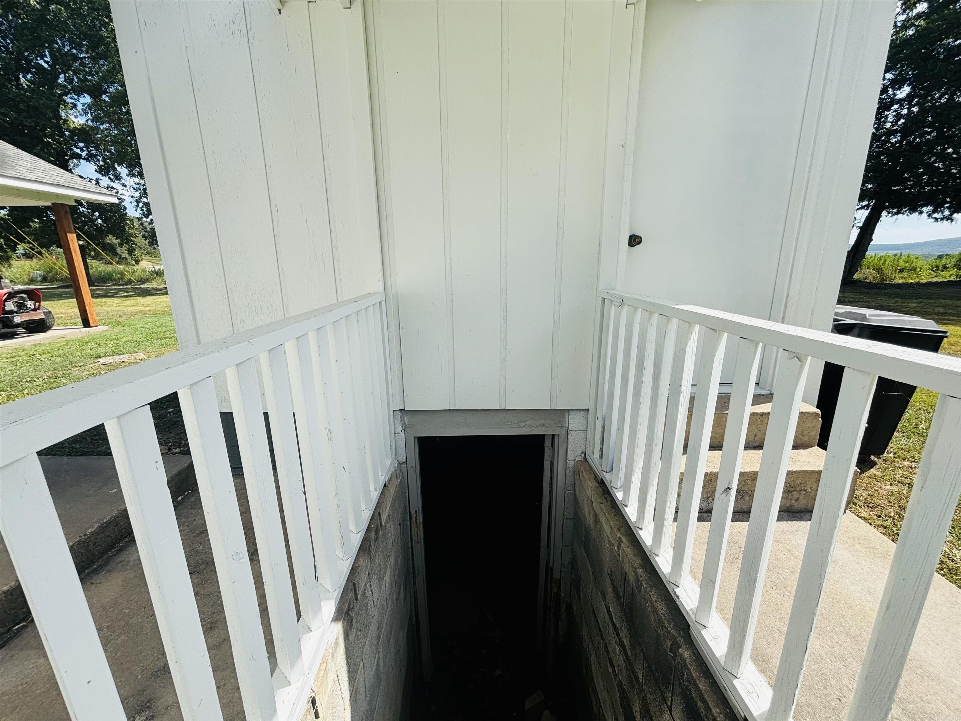 706 N 333  Marshall, AR