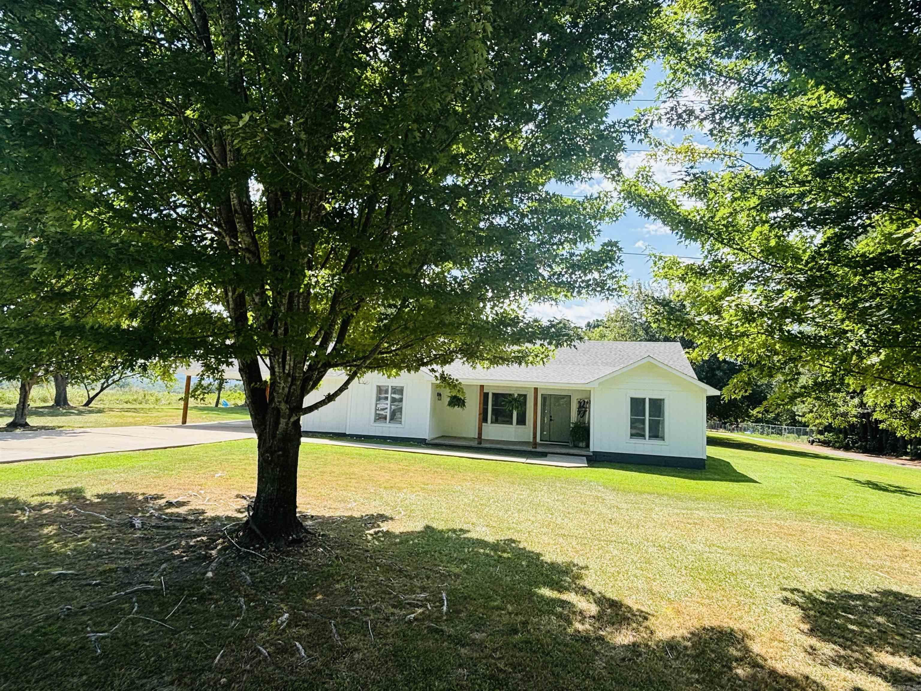 706 N 333  Marshall, AR
