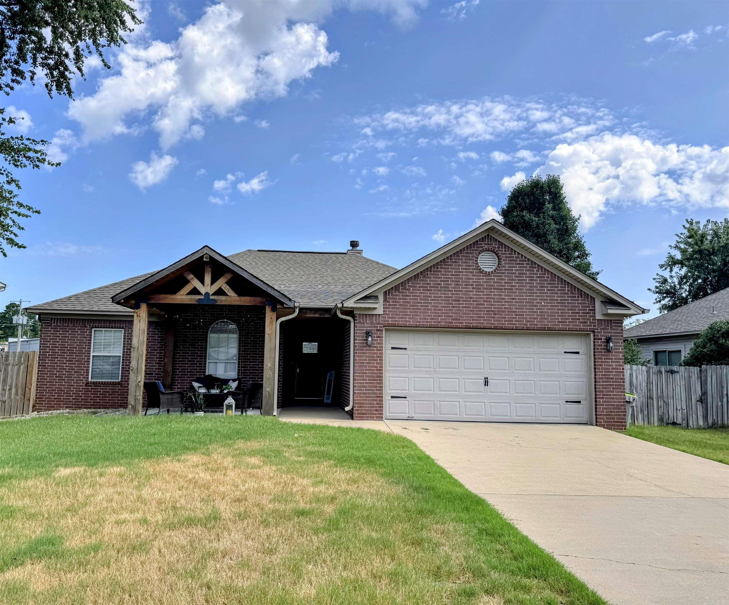 1724 Hidden Creek Drive Bryant, AR 72022