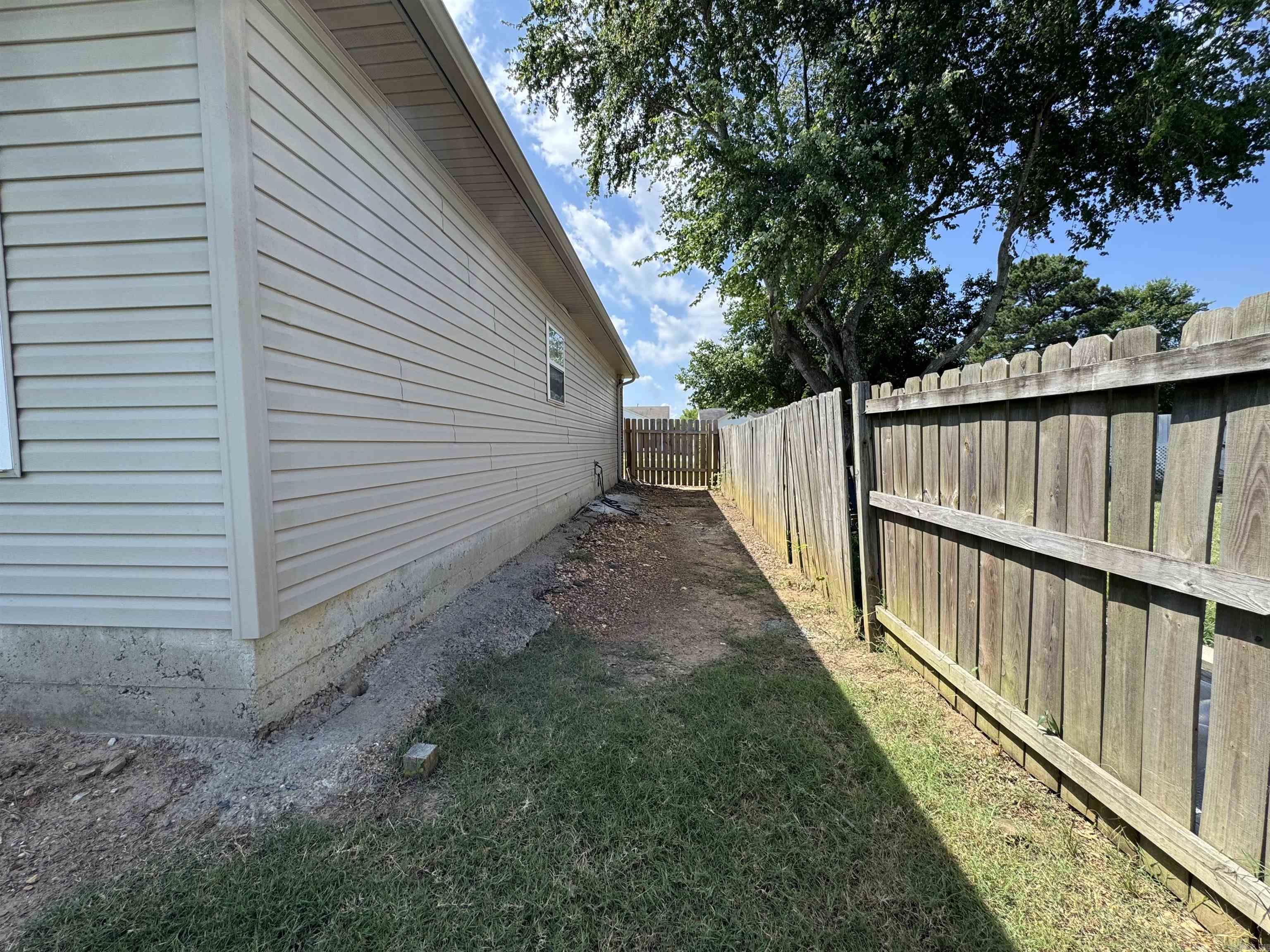 1724 Hidden Creek Drive Bryant, AR 72022