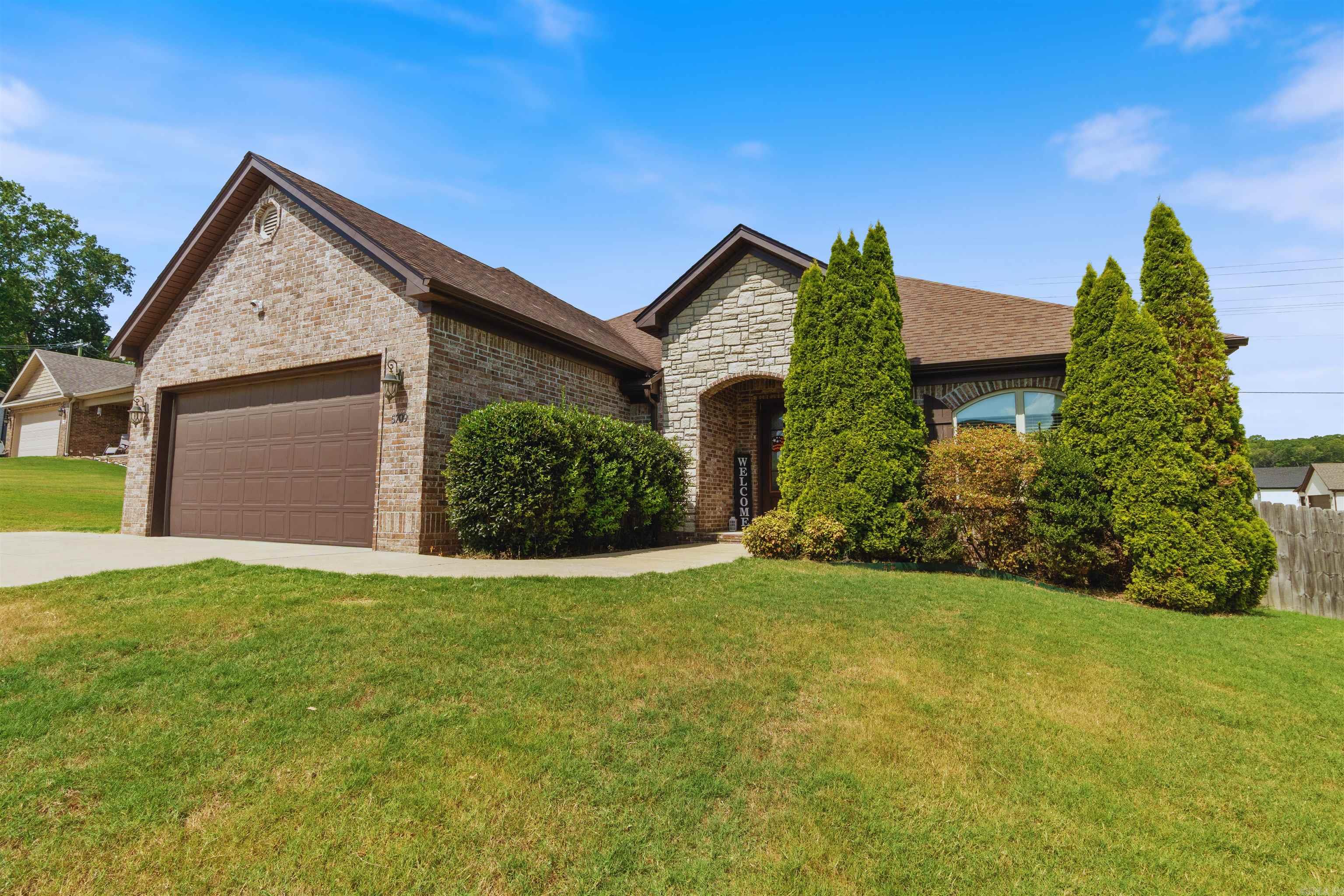 5709 Tumble Rock Court Bryant, AR 72022
