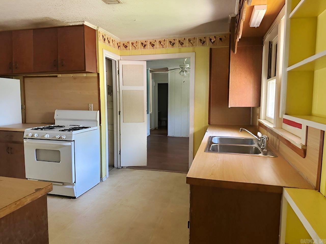 1114 W 4th Street El Dorado, AR 71730