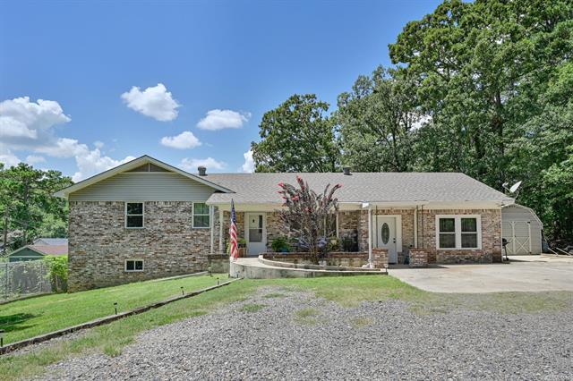 1703  Thalia  Mena, AR