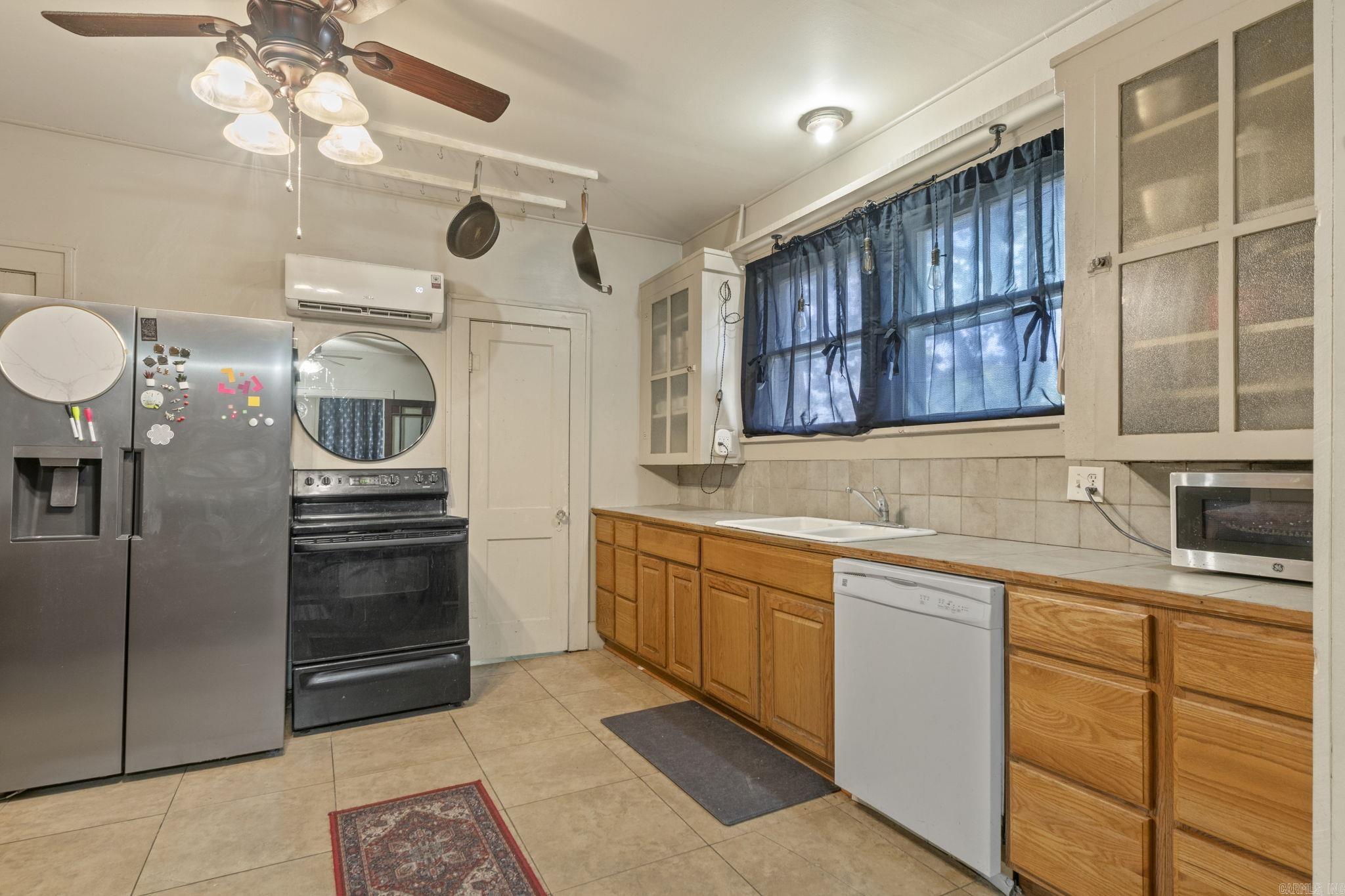 1103 W 51st North Little Rock, AR 72116