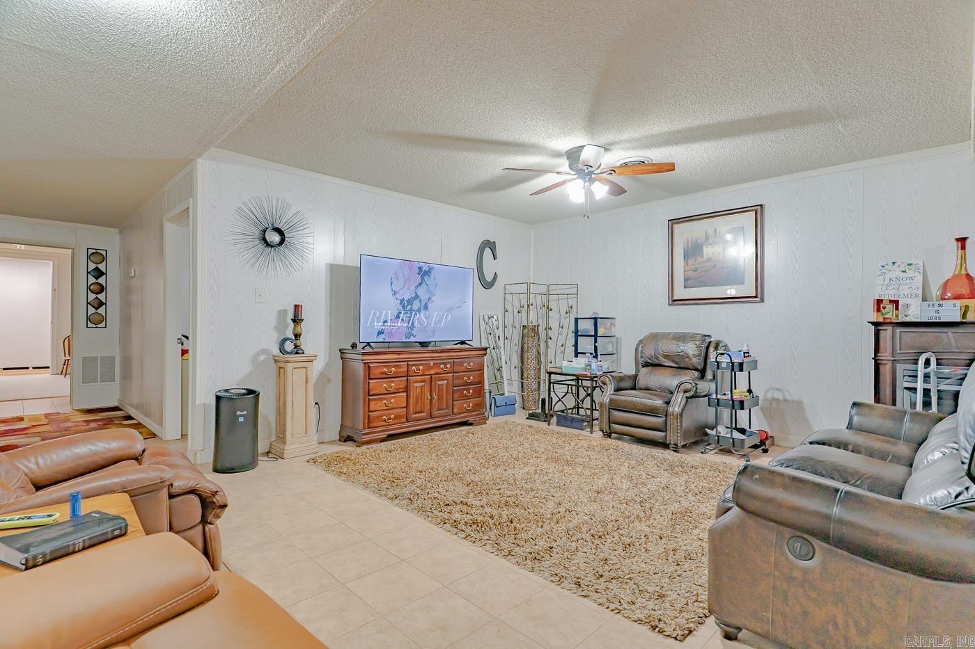 1011 Graceland Dr  Newport, AR