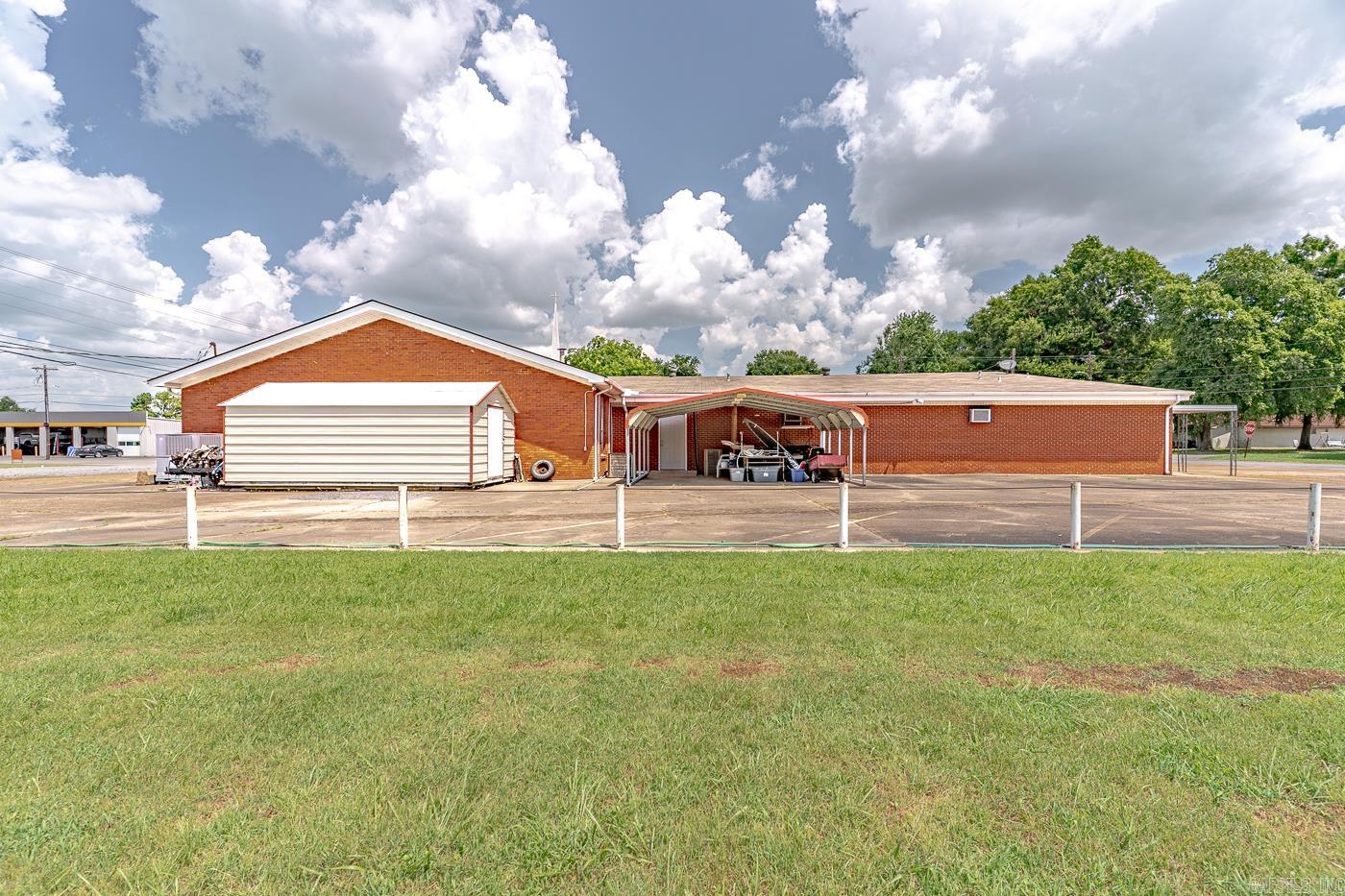1011 Graceland Dr  Newport, AR