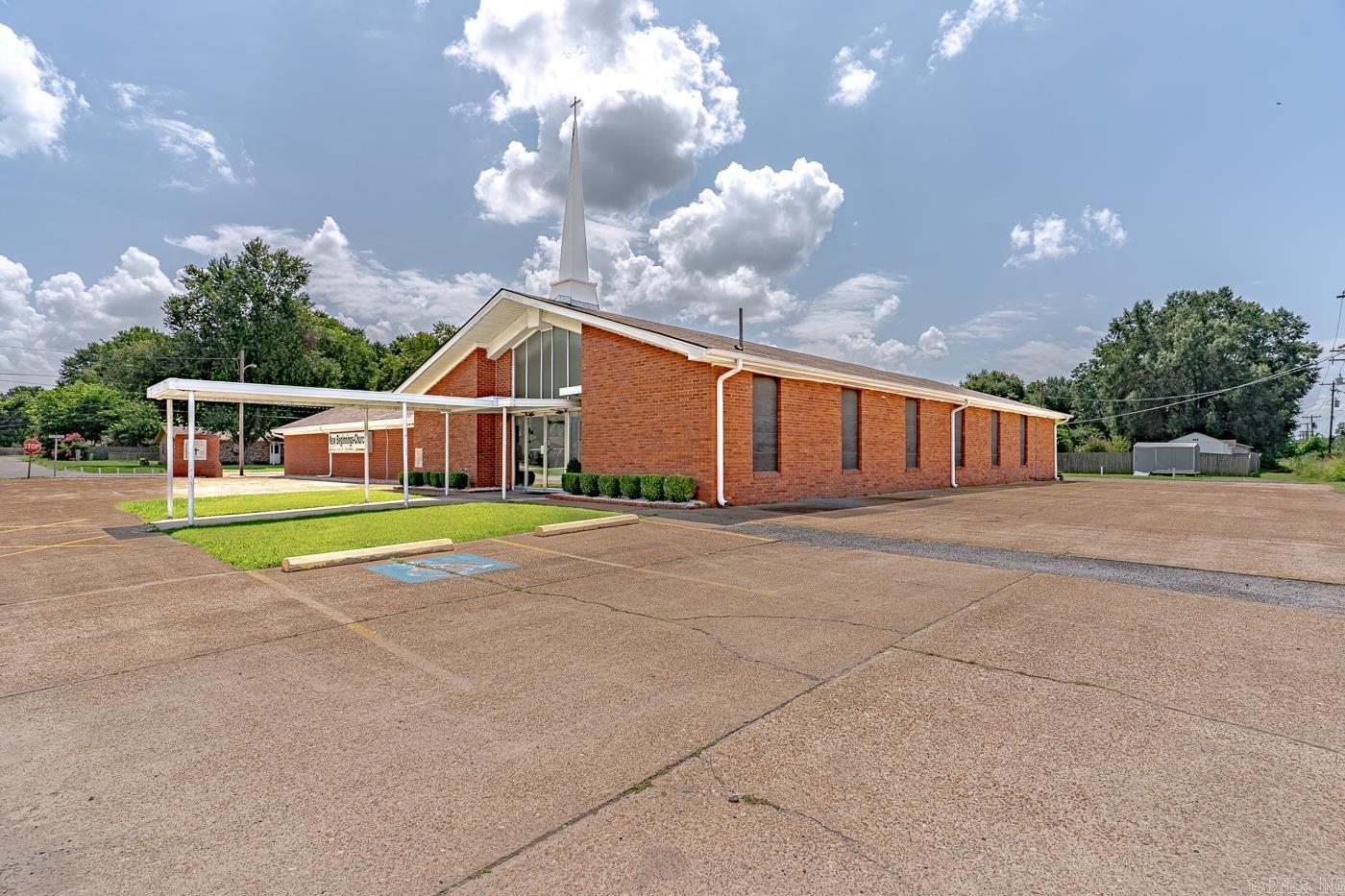 1011 Graceland Dr  Newport, AR