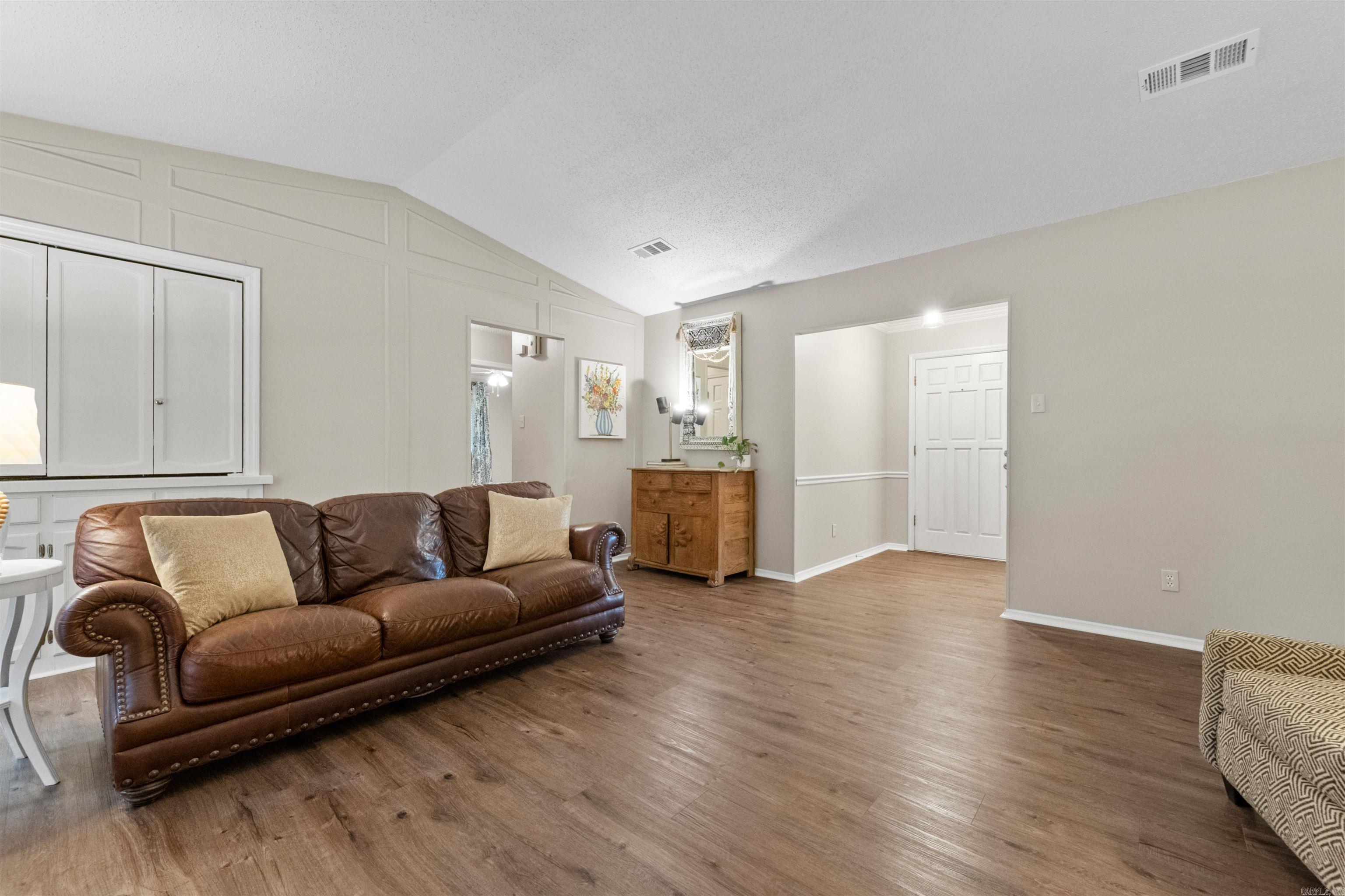2914 Valley Park Drive Little Rock, AR 72212