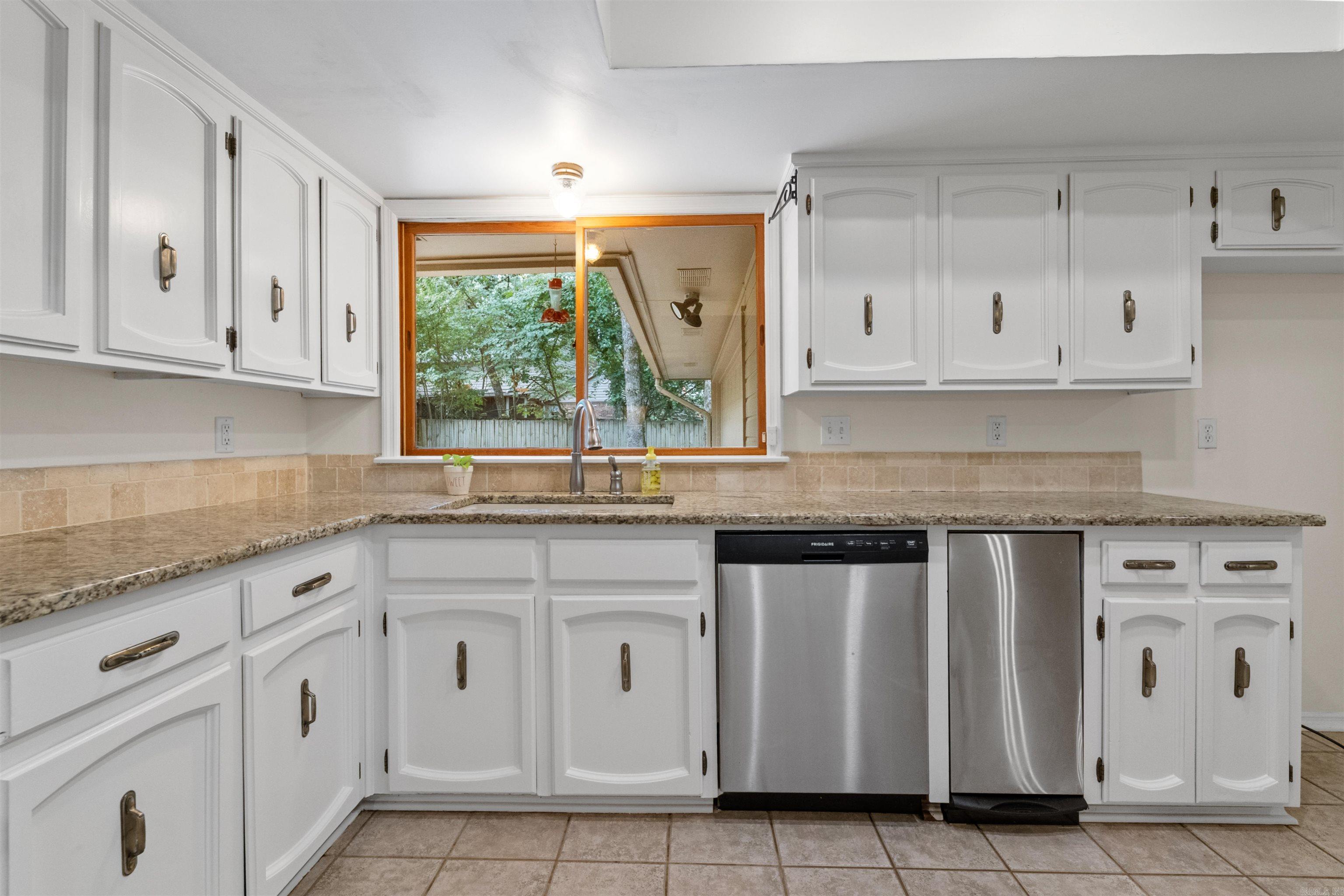 2914 Valley Park Drive Little Rock, AR 72212