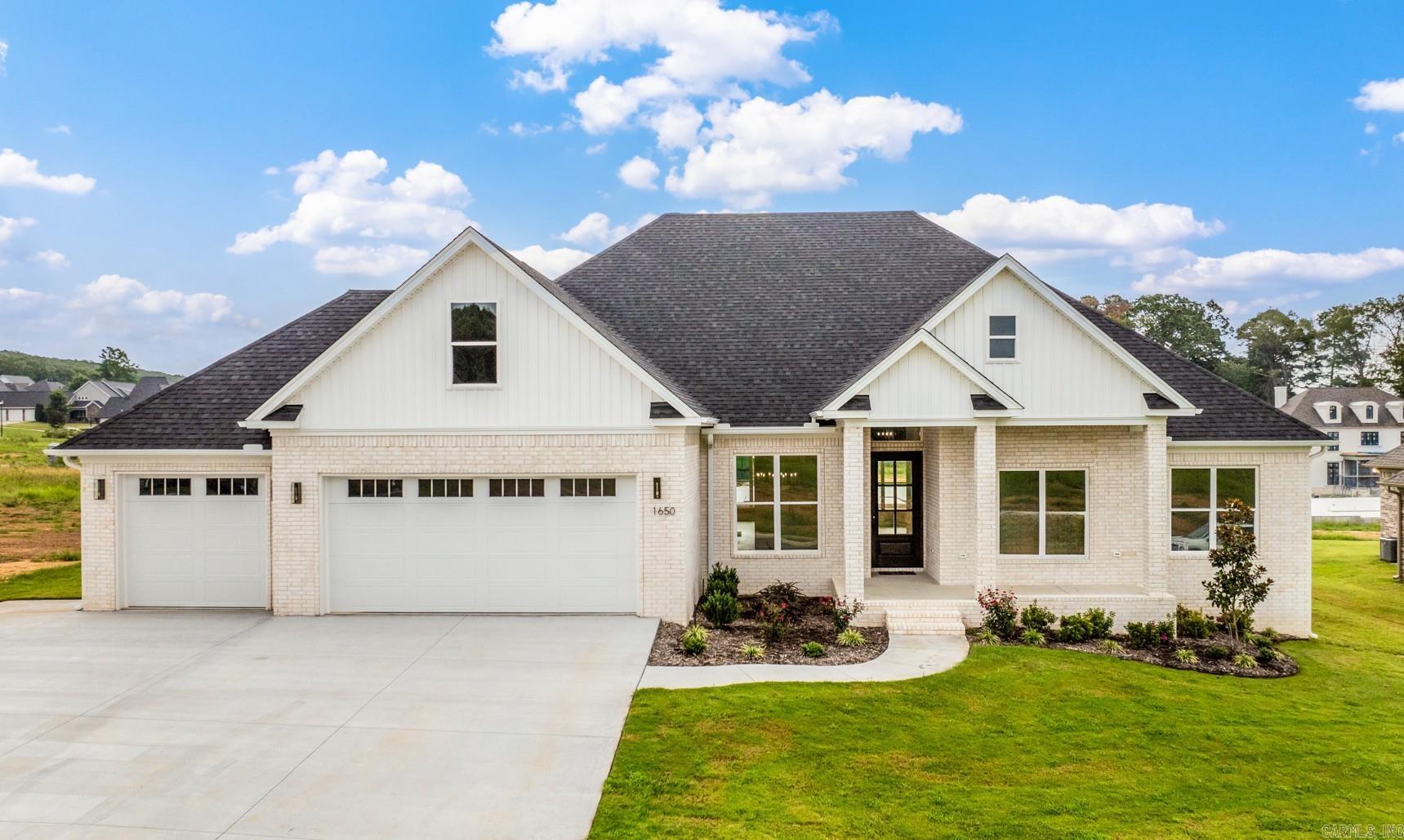 1650 Dolphin Drive