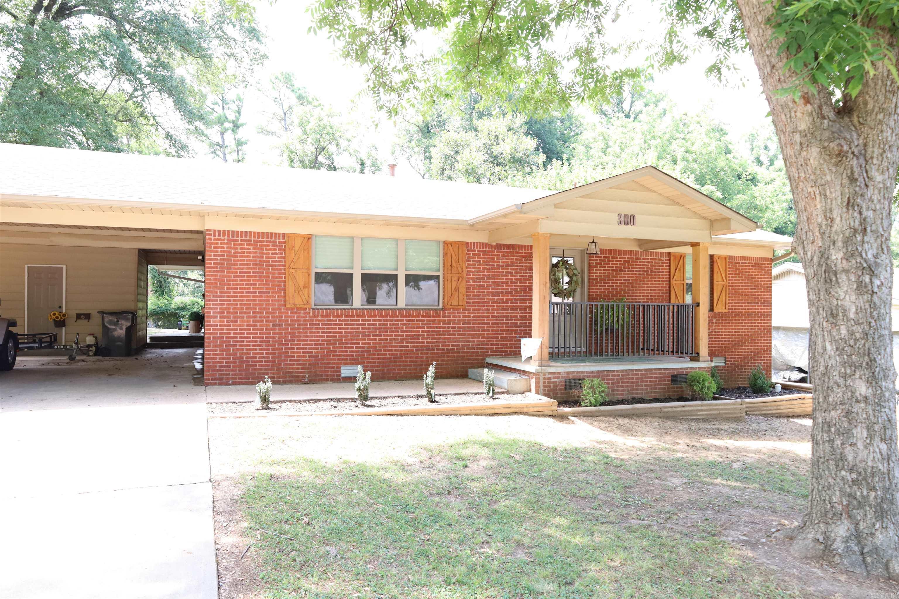 300 N 7th Street Paragould, AR 72450