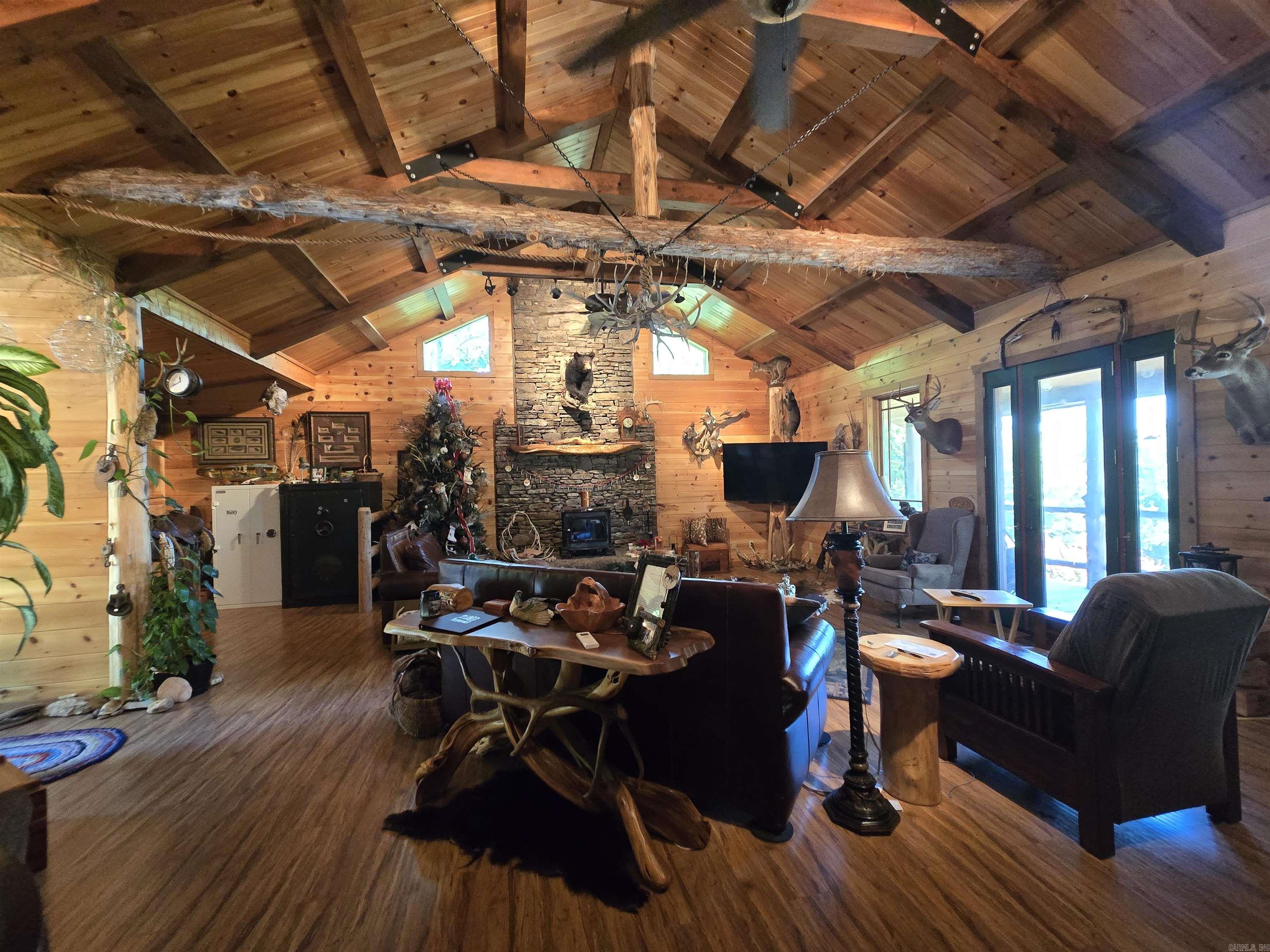1660 Brush Creek  Marshall, AR