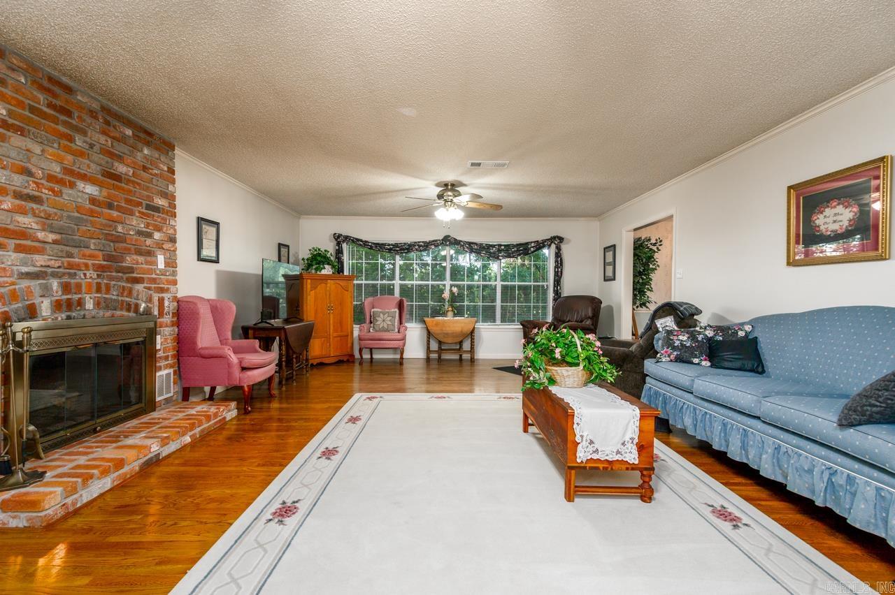 204 E Highway 319 Highway Vilonia, AR 72173
