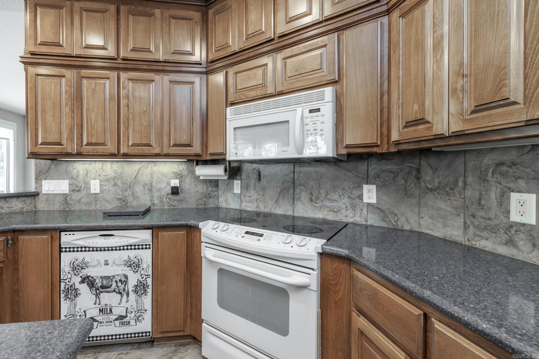 15 Binefar Way Hot Springs Village, AR 71909