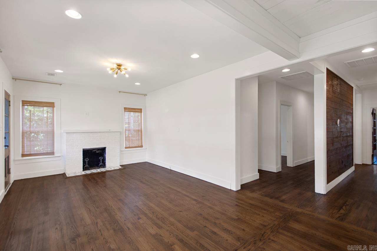 506 W Conway Street Benton, AR 72015