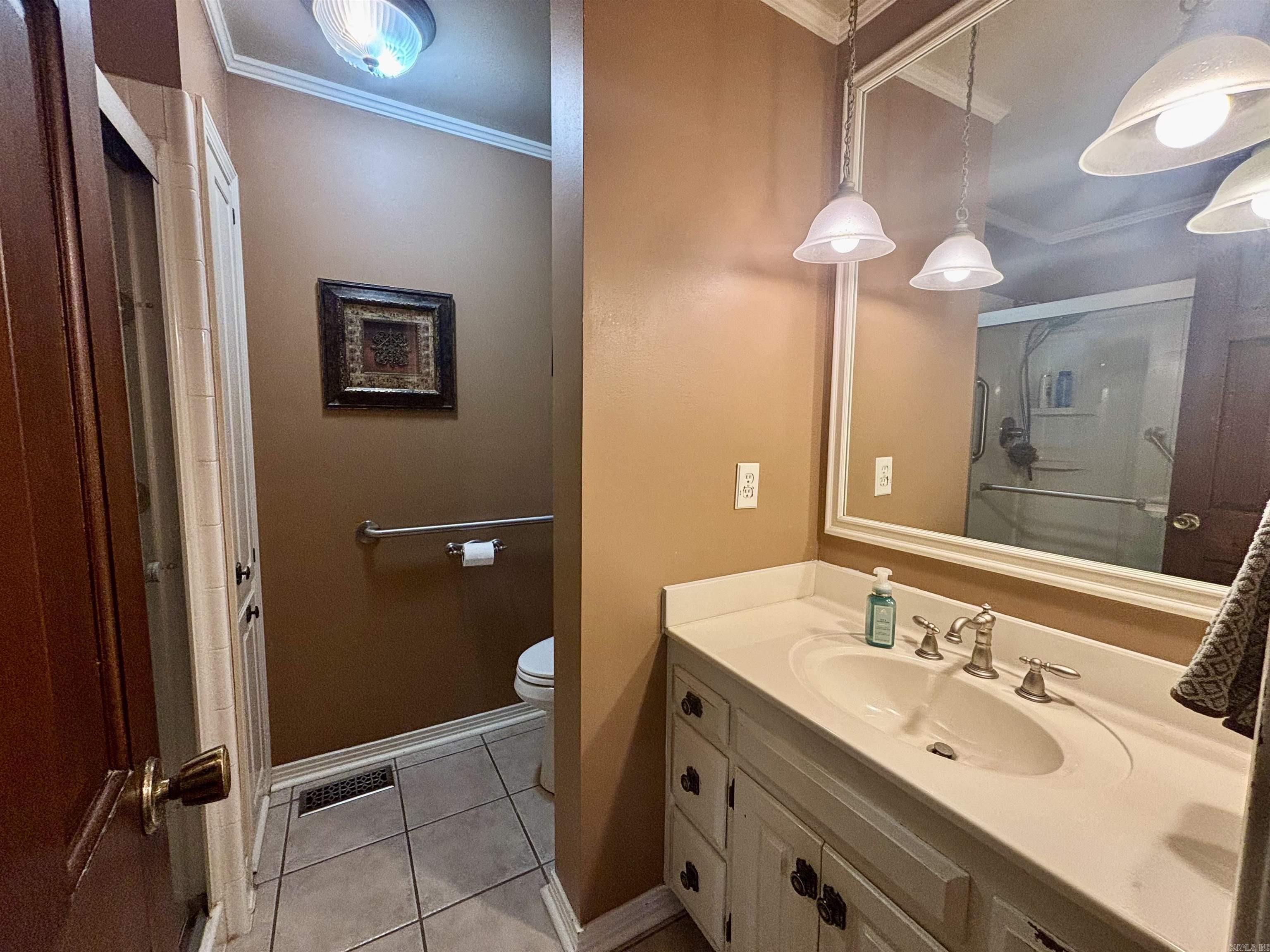 209 Country Club Road Bald Knob, AR 72010