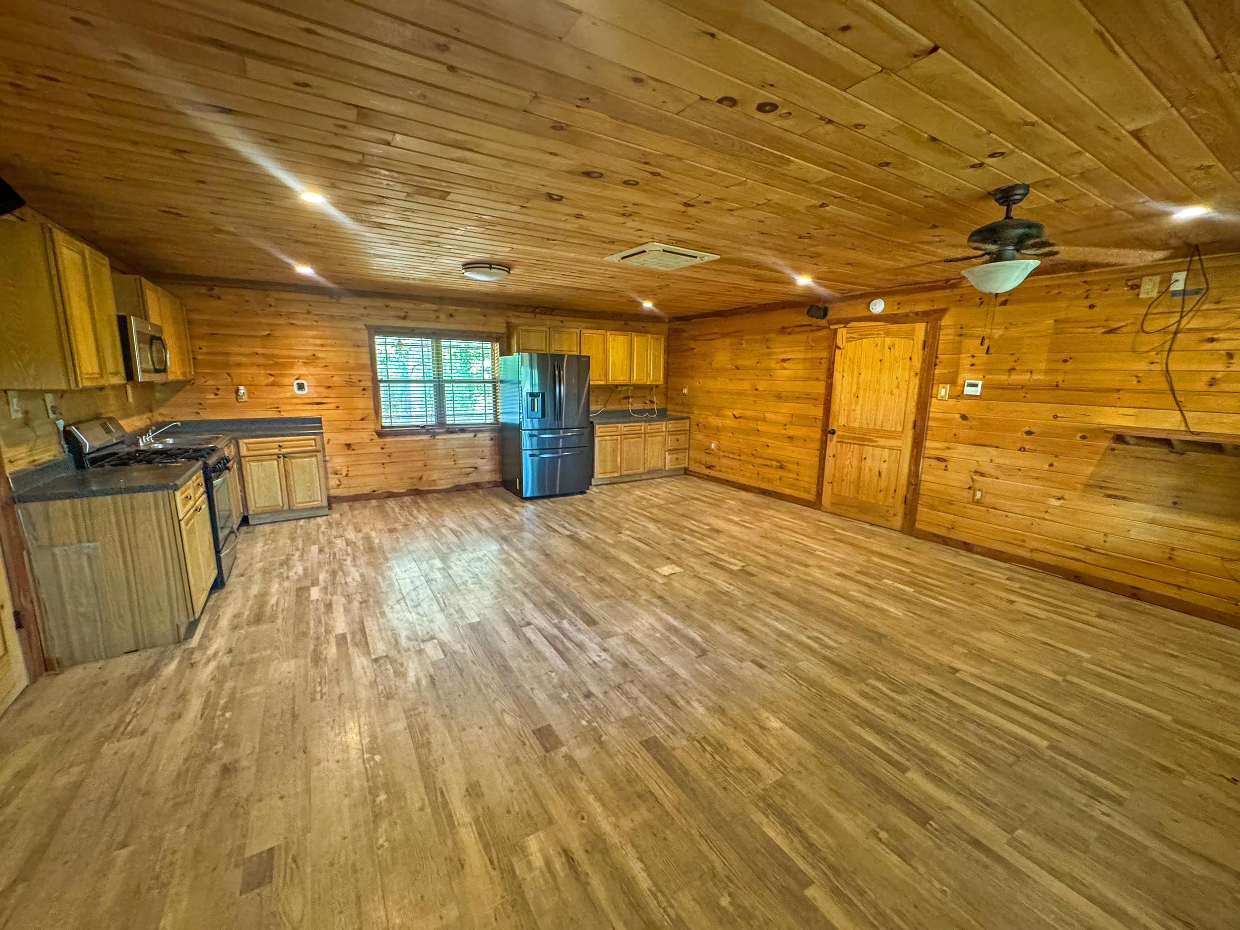 7348 Highway 62 E Glencoe, AR 72539