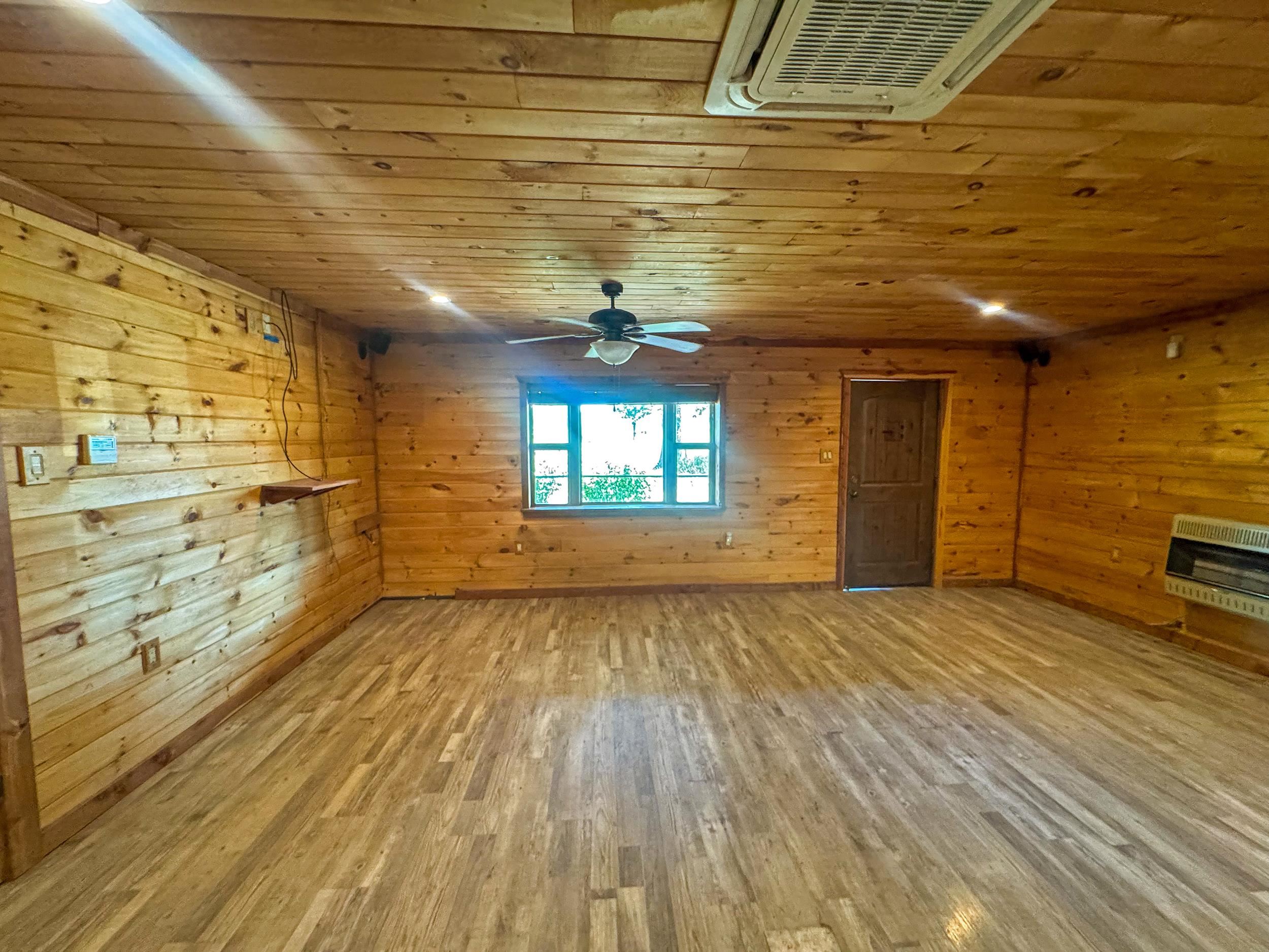 7348 Highway 62 E Glencoe, AR 72539