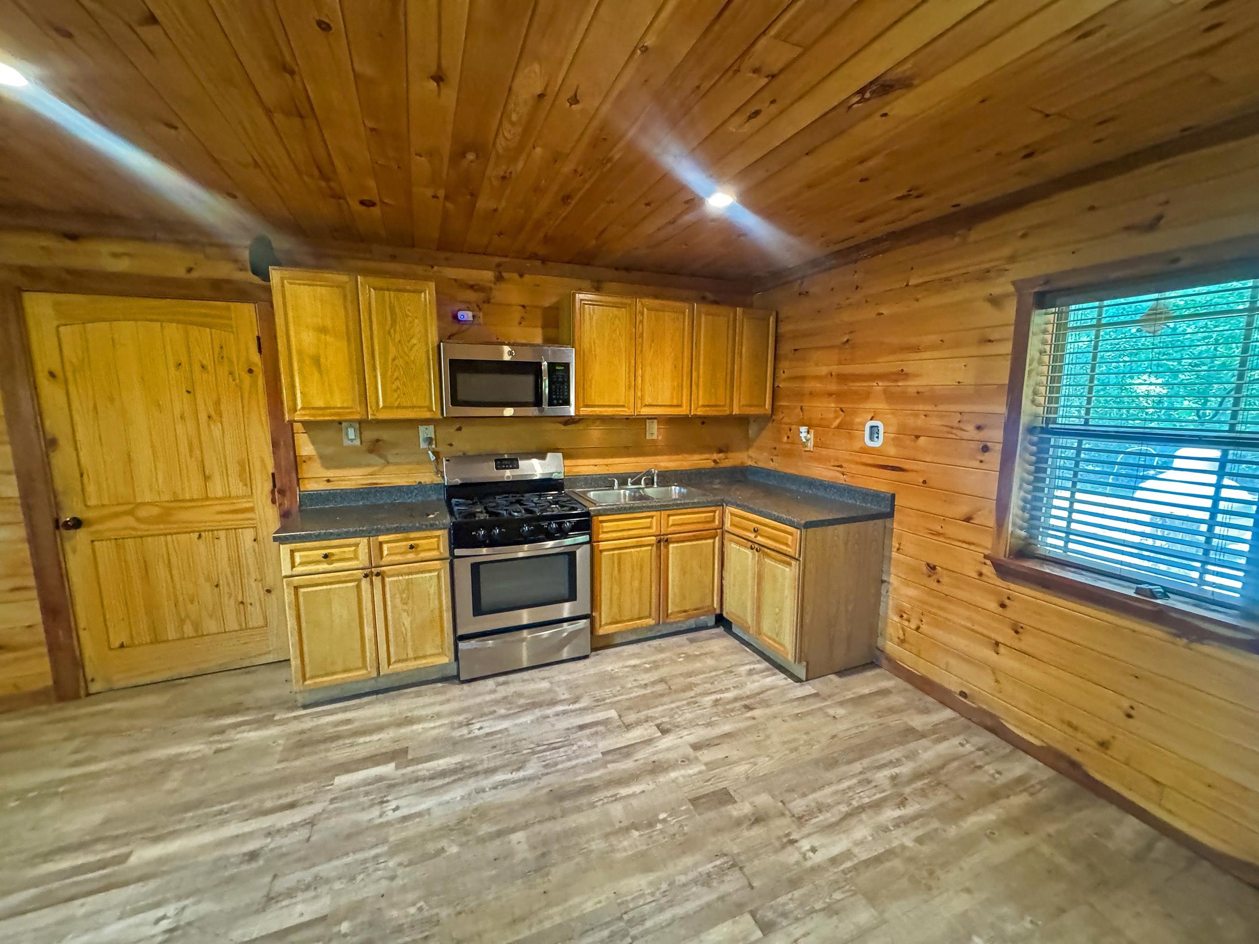7348 Highway 62 E Glencoe, AR 72539