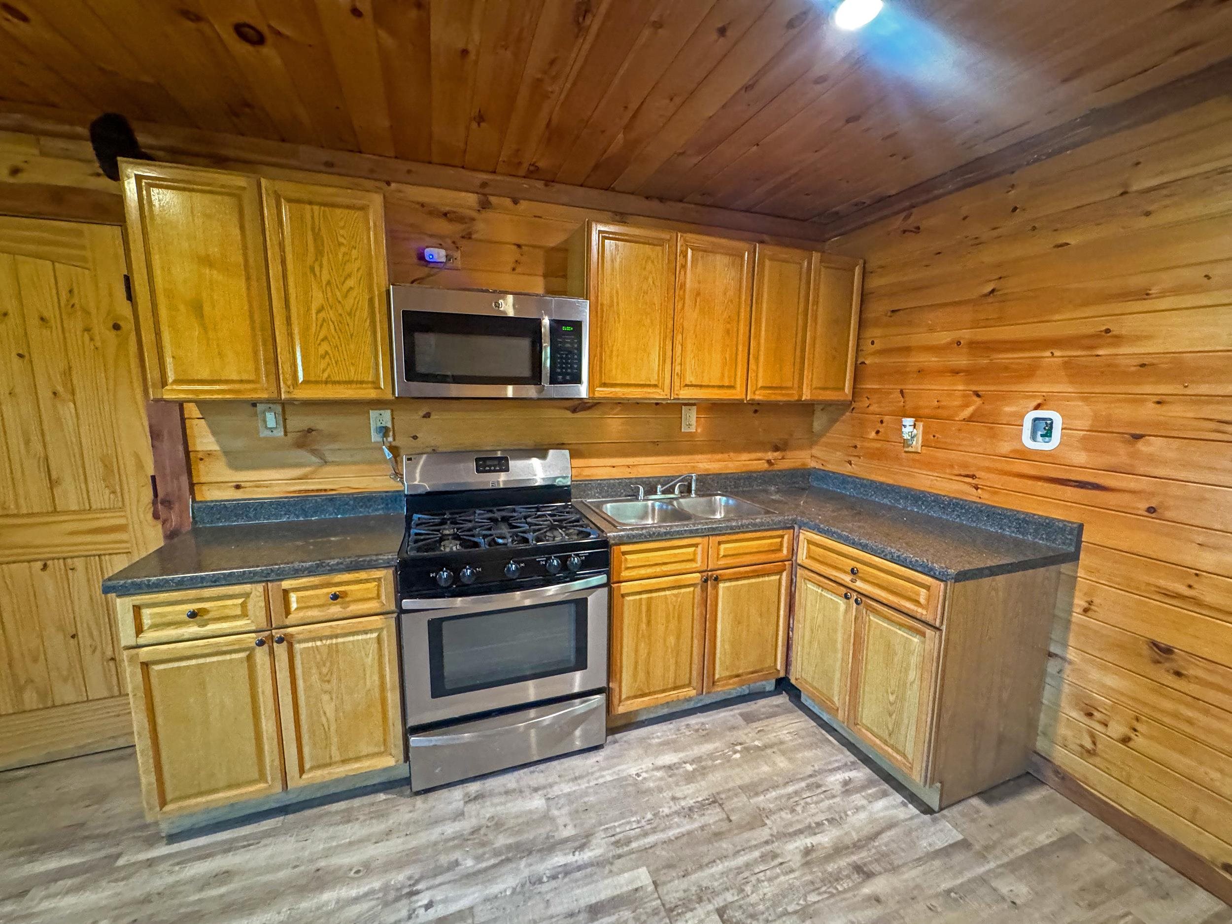 7348 Highway 62 E Glencoe, AR 72539