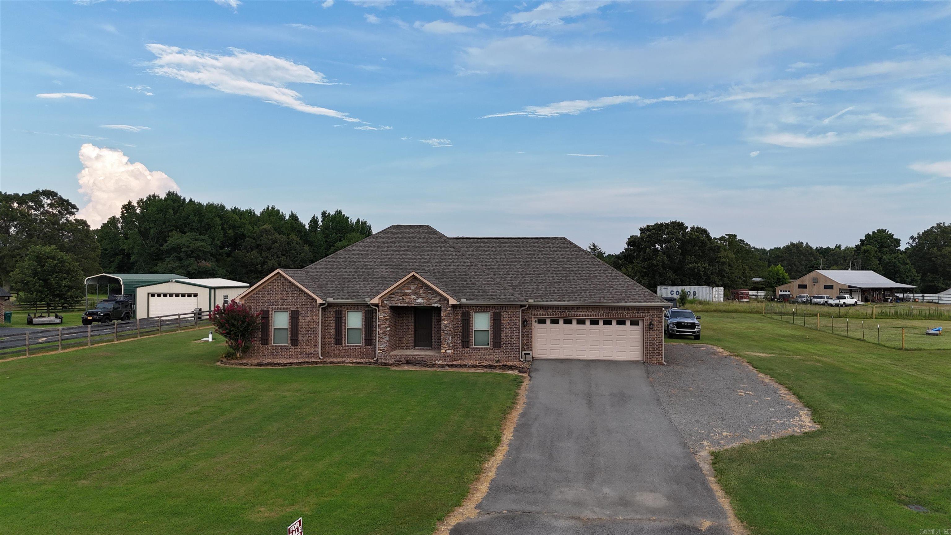 27 W Highway 124 Highway Damascus, AR 72039