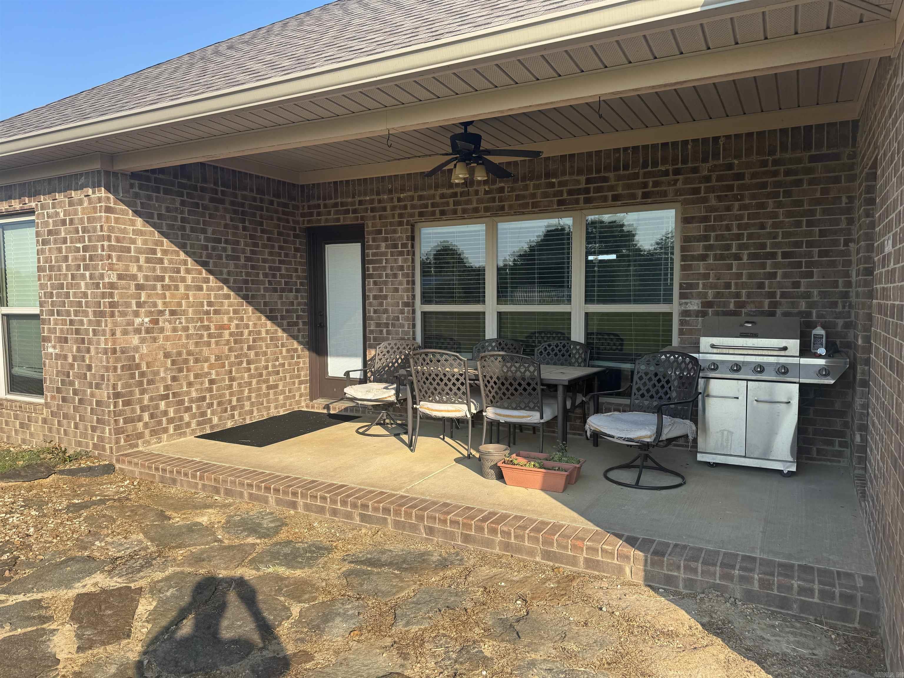 27 W Highway 124 Highway Damascus, AR 72039