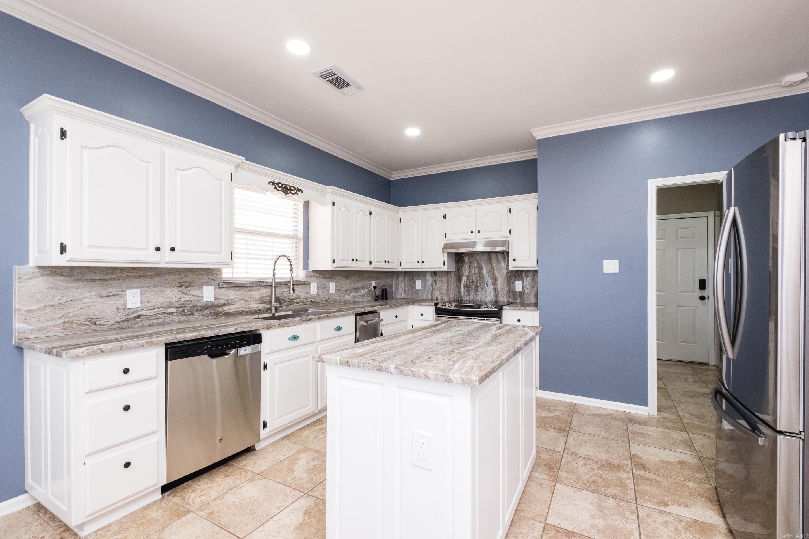 14201 Saint Michael Dr Drive Little Rock, AR 72211