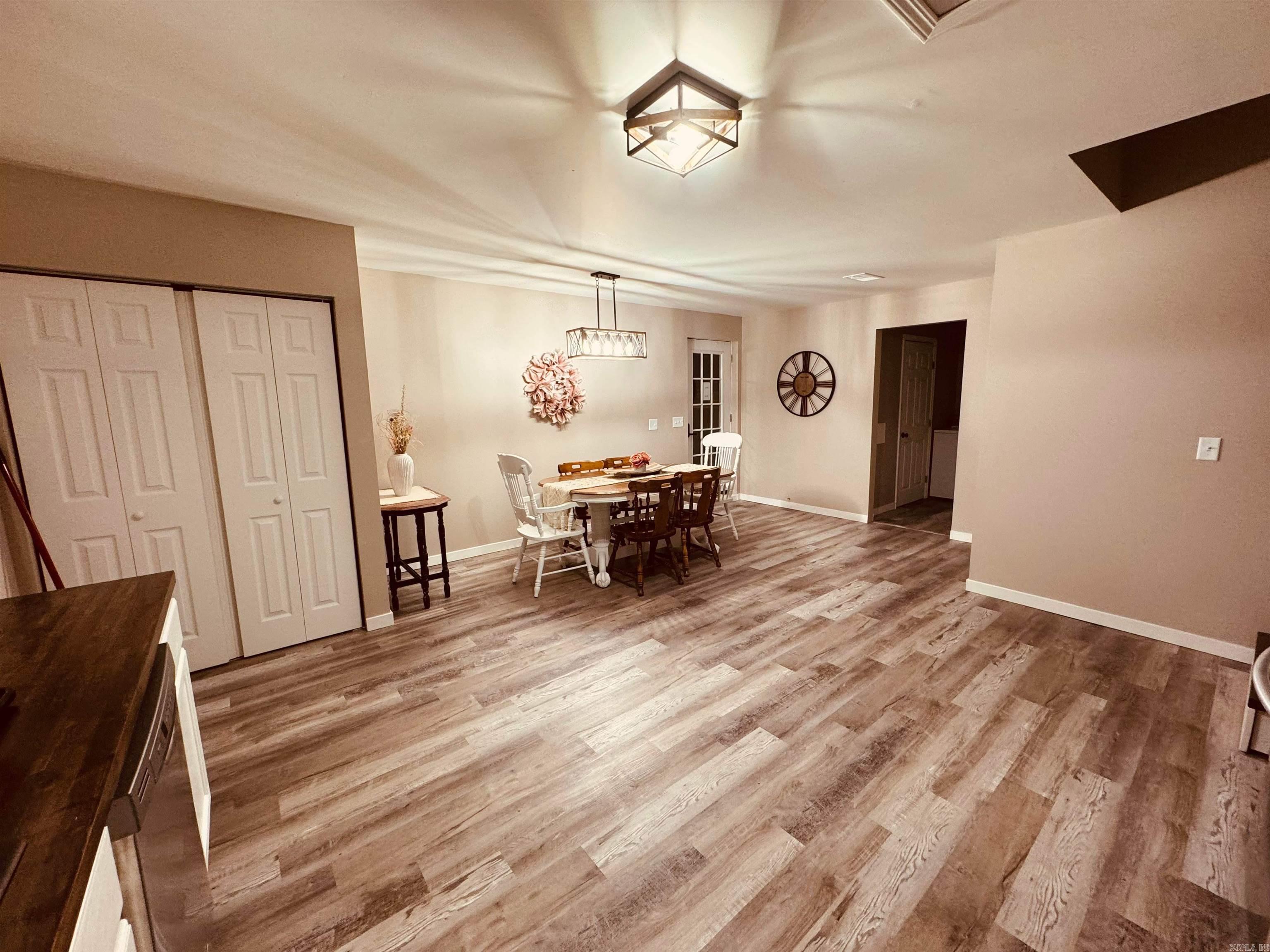 301 W Main Street  Mountain View, AR
