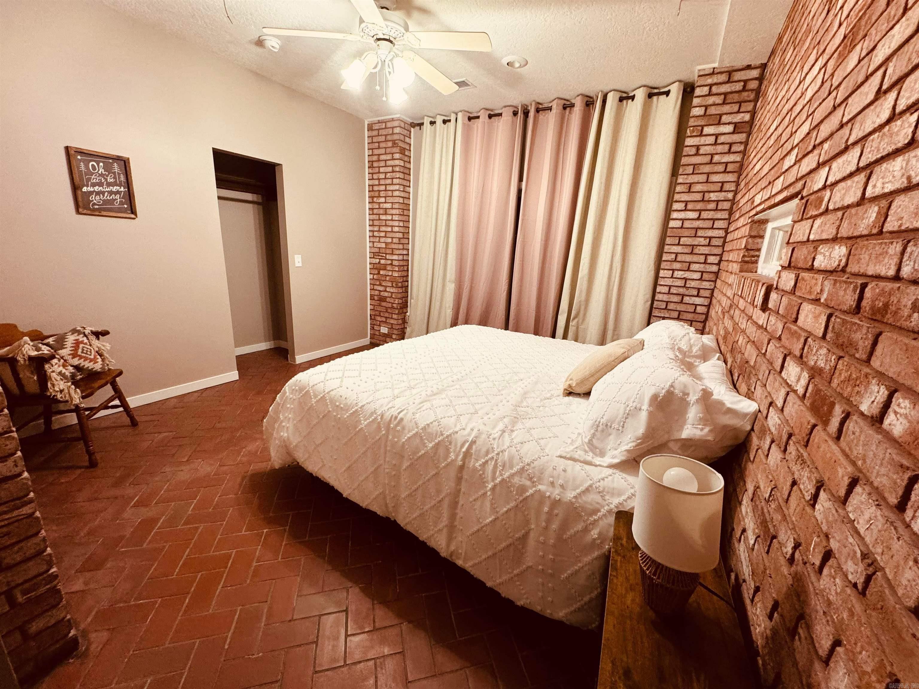 301 W Main Street  Mountain View, AR