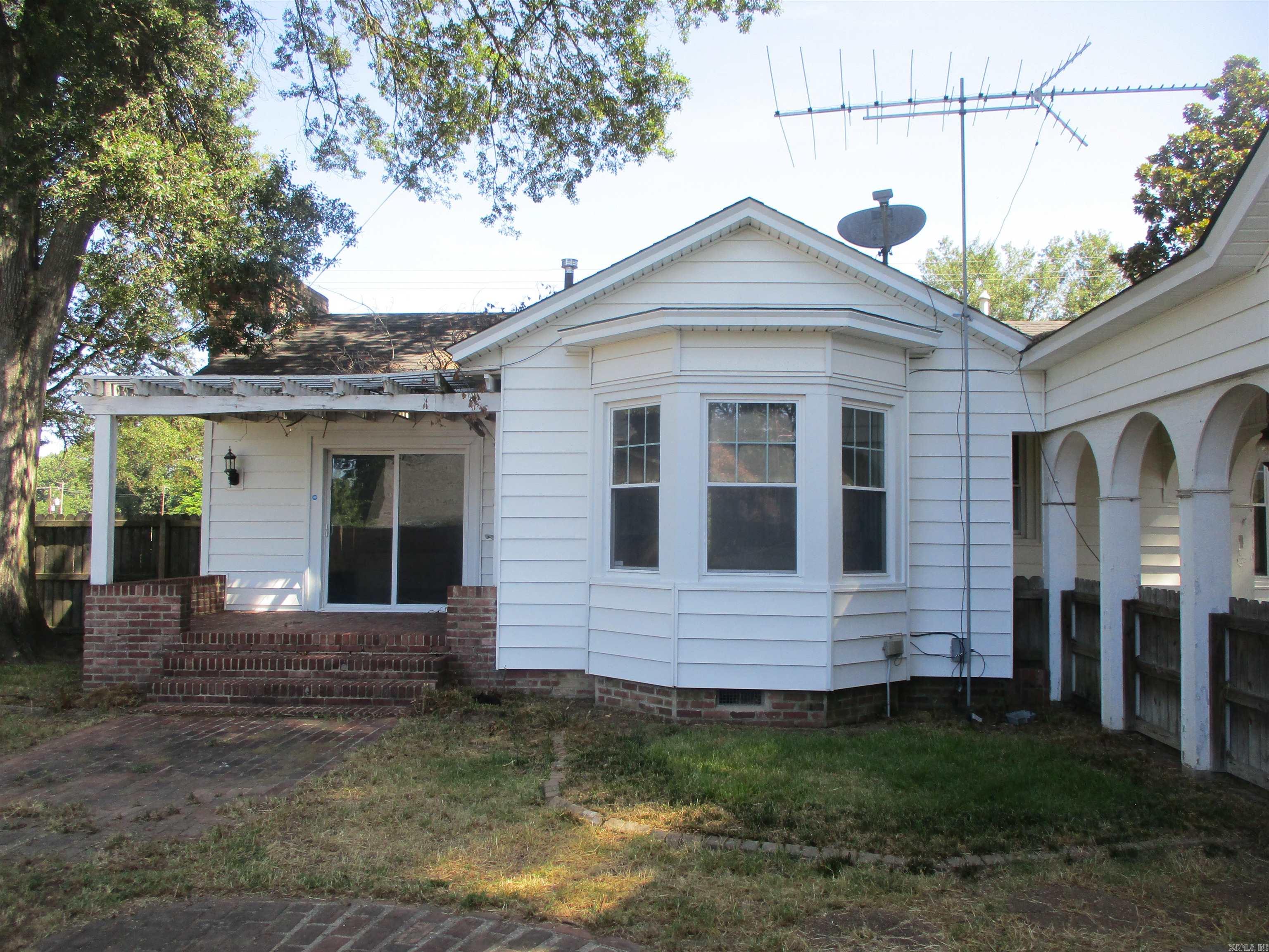 405 W 9th  Stuttgart, AR
