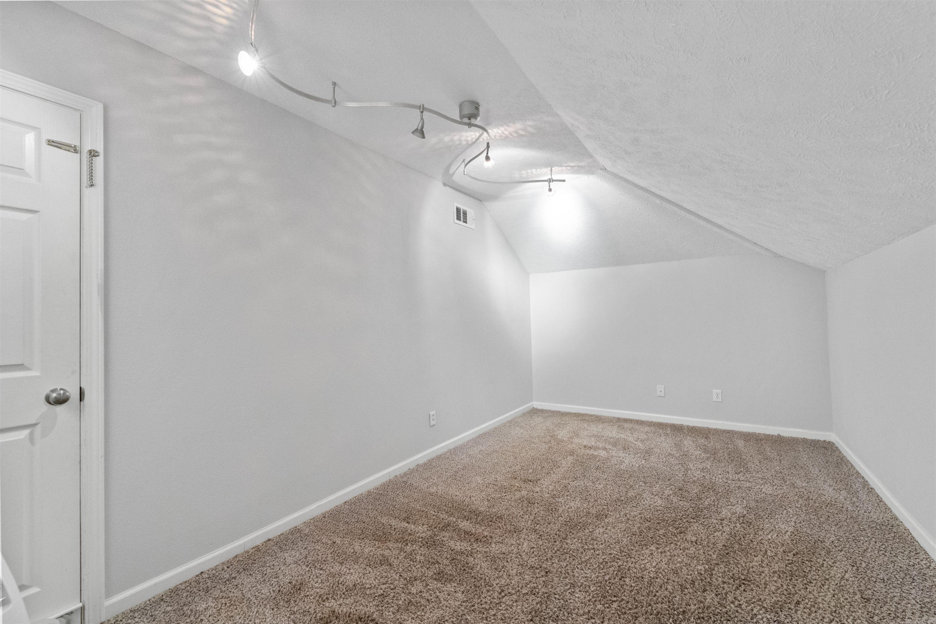 2 Turtle Creek Ct  North Little Rock, AR