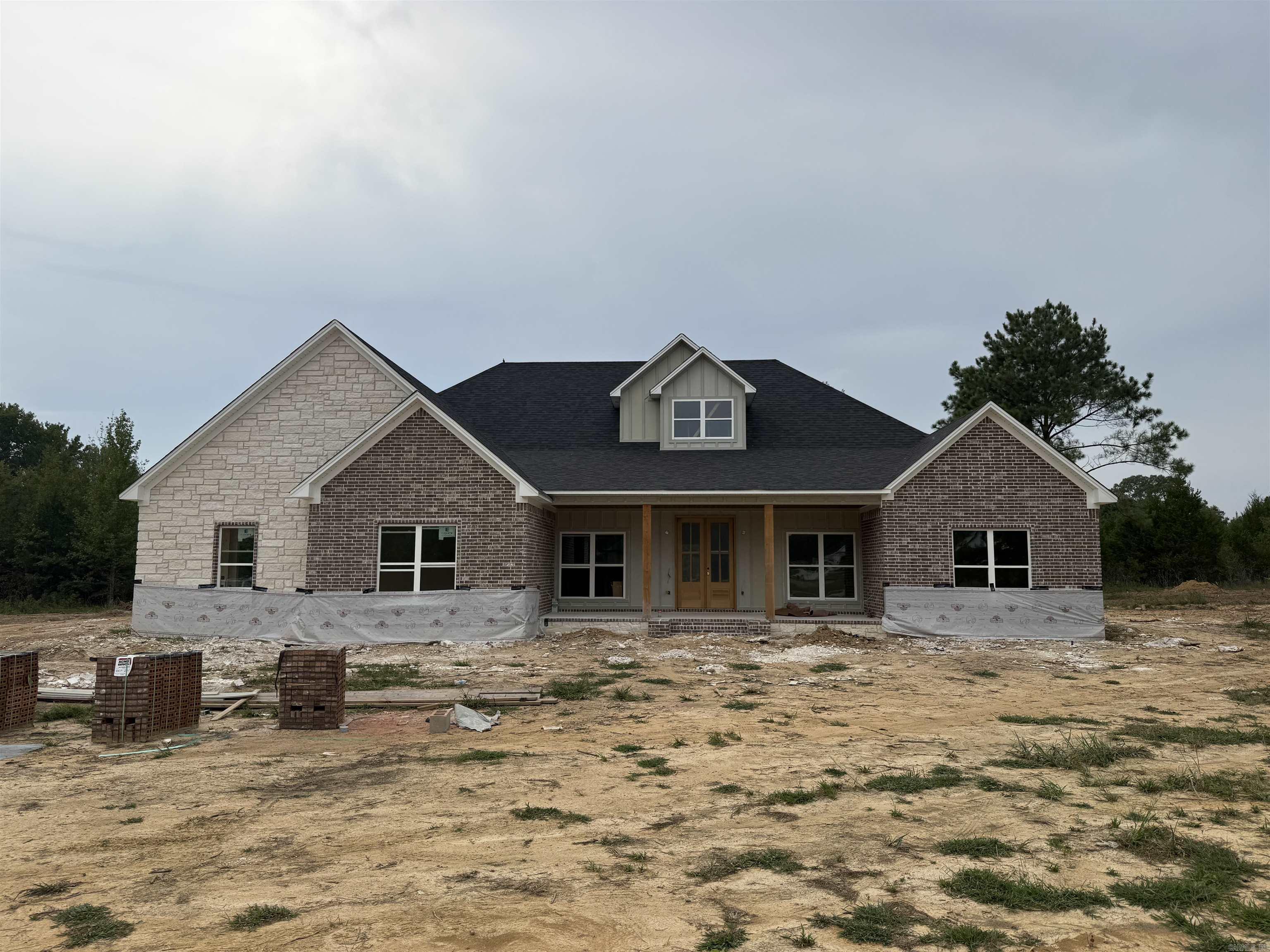 22 Ules Watson Drive Greenbrier, AR 72058